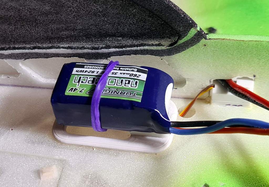 LiPo Battery Mount 2 by MegaCadler | Download free STL model ...