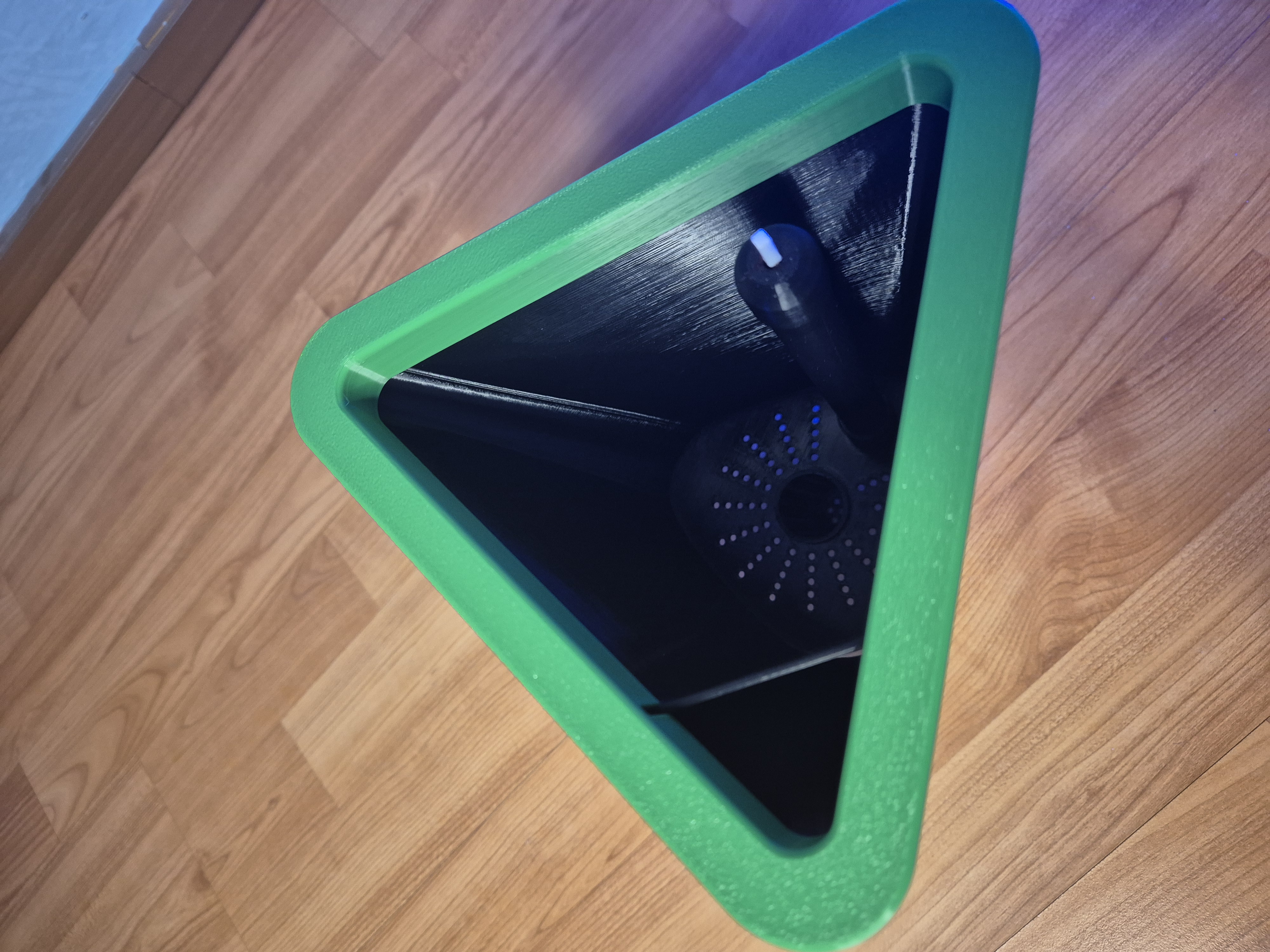 Triangle Planter — thumbnail 5