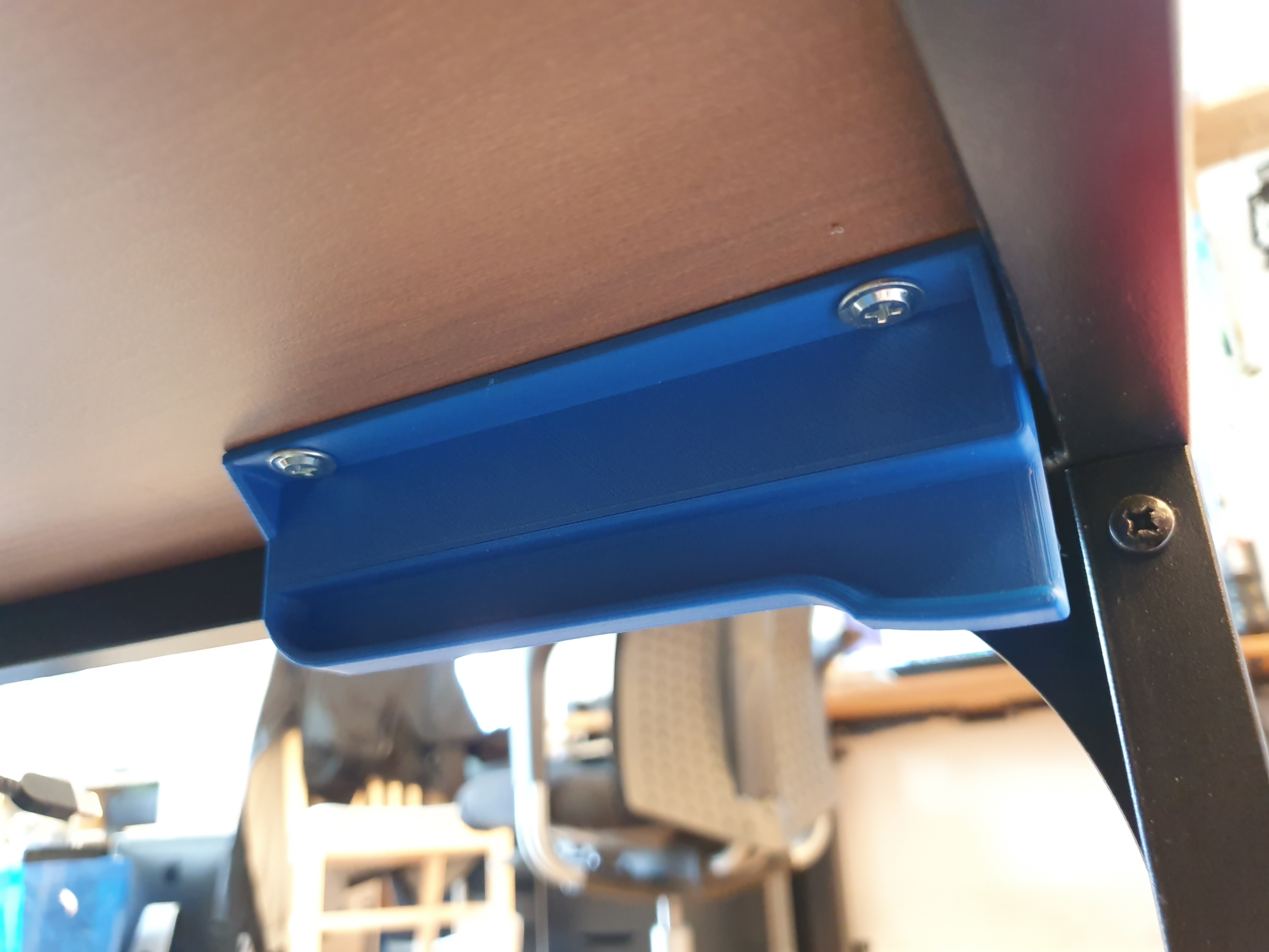 Logitech K400 under table mount by Cederb | Download free STL model ...