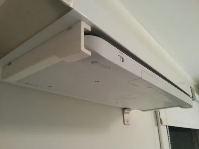 Logitech K400 holder