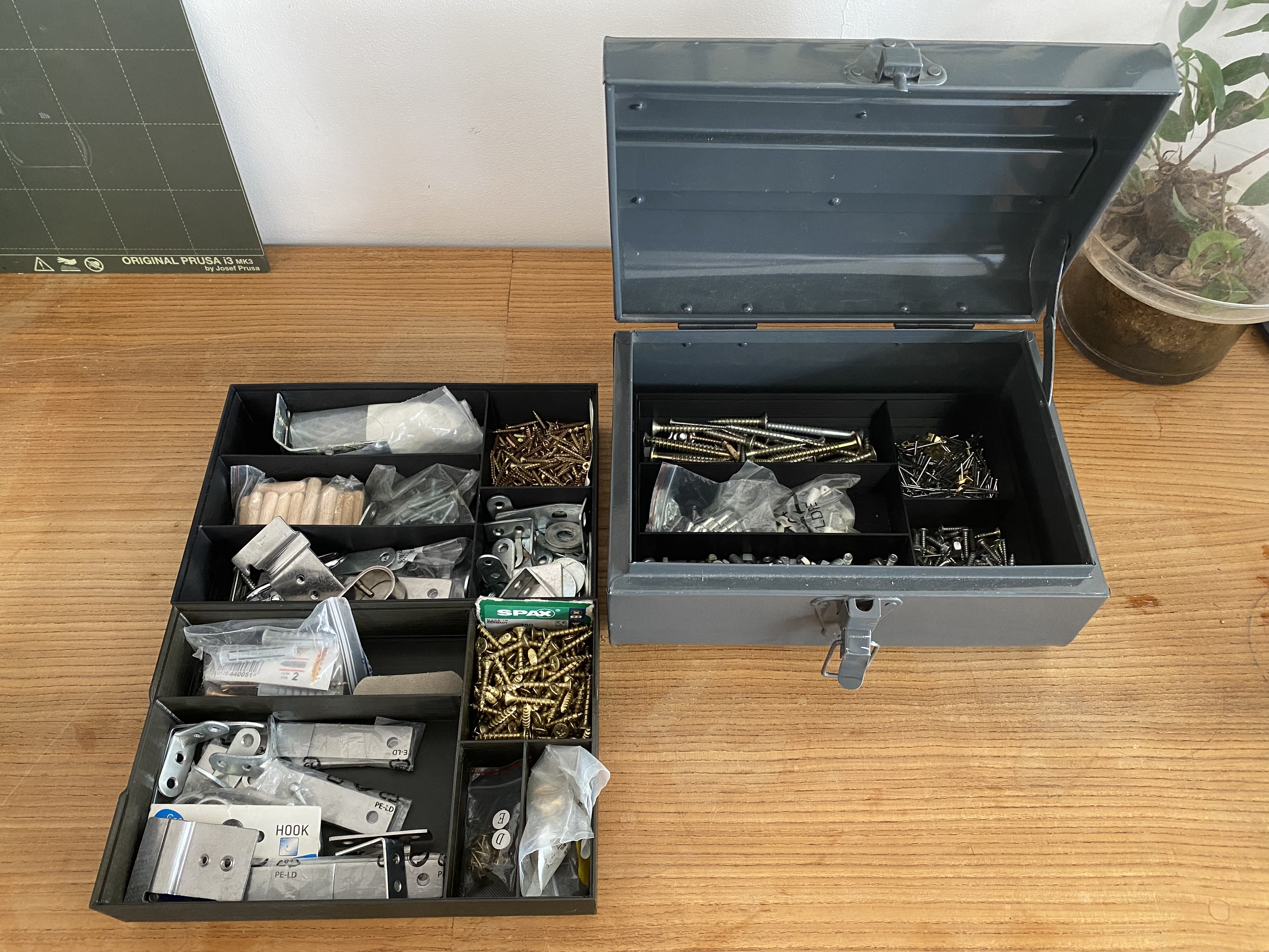 Storage box