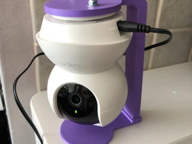 Tapo C200 upside down stand