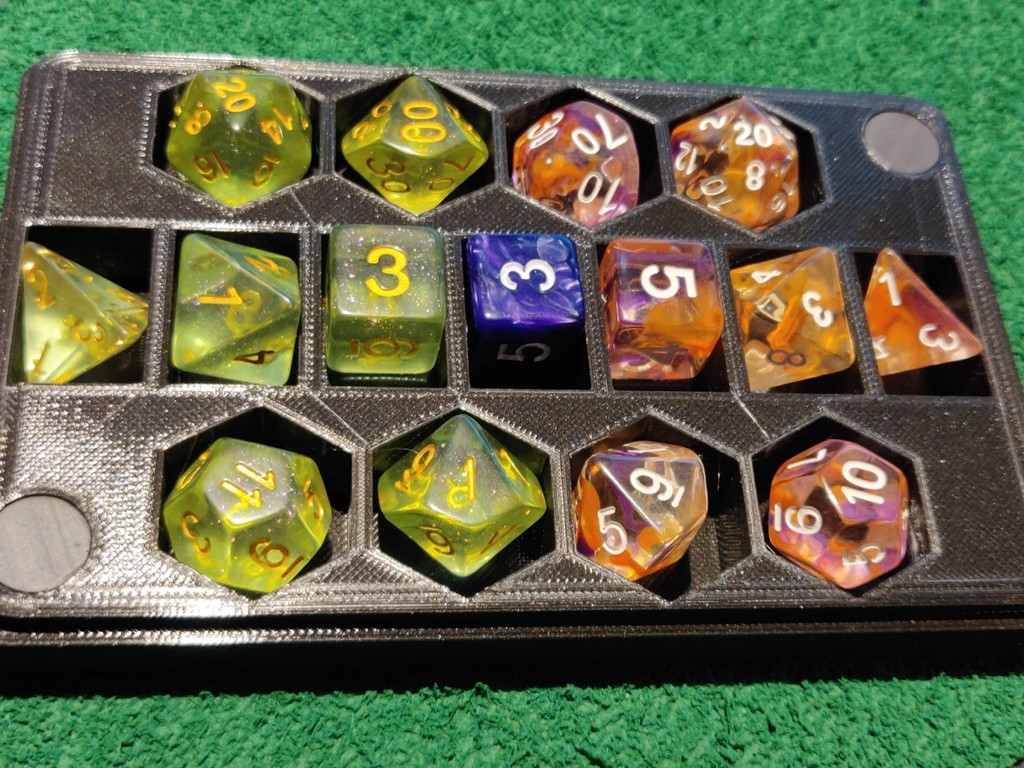 R4I Dice Vault/Tray by Trilby | Download free STL model | Printables.com
