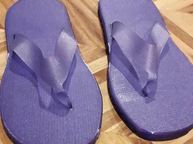 Comfy 3D Printed Flip Flops Unisex Size UK7
