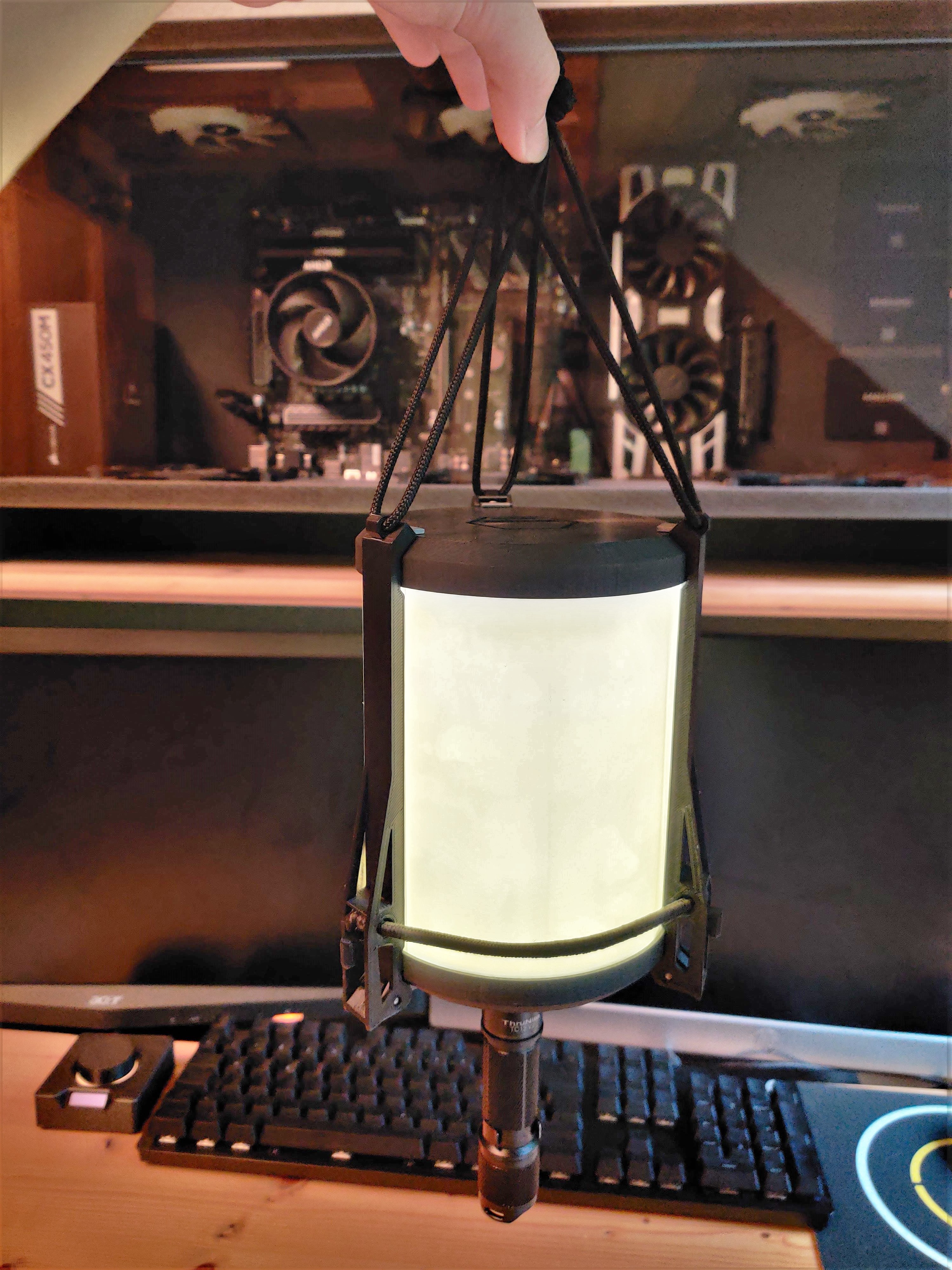 Miniatura 5 do modelo 3D Camping Light (foldable) for Flashlight (Update: V2)