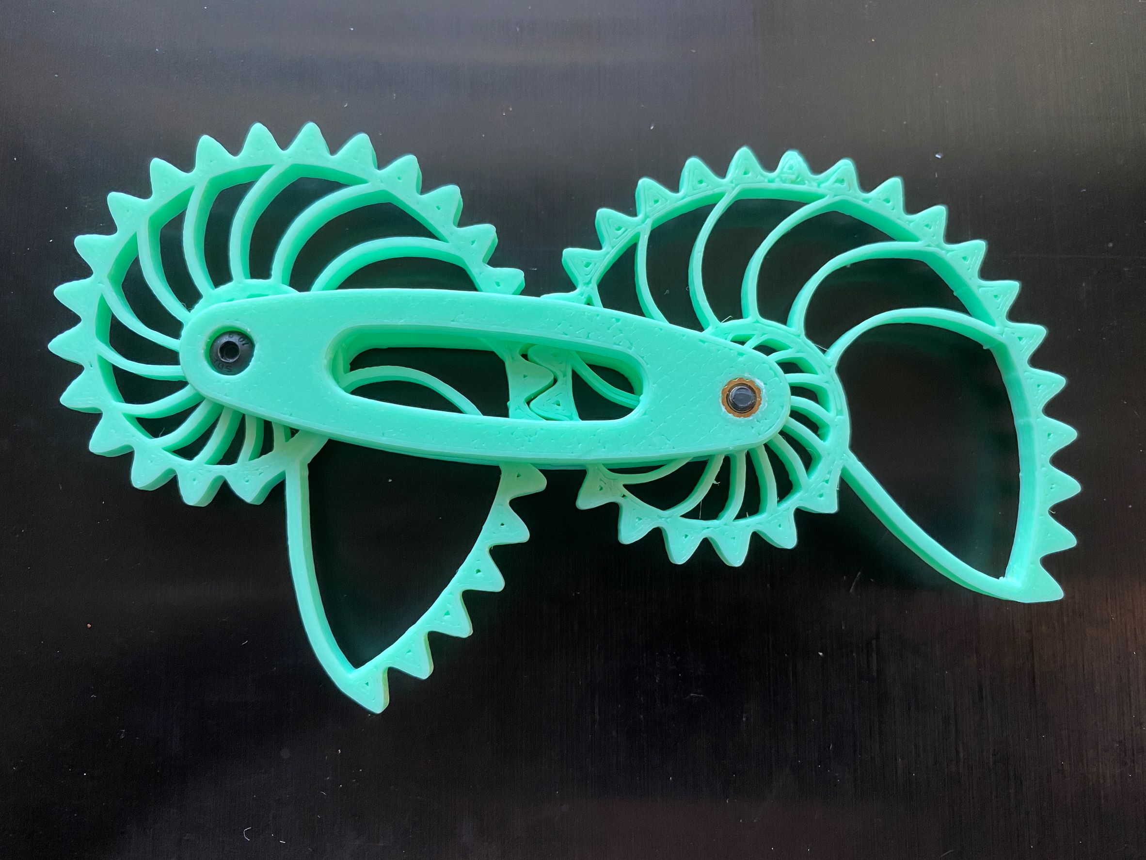Nautilus gear fidget side plates by Runfrcover | Download free STL ...