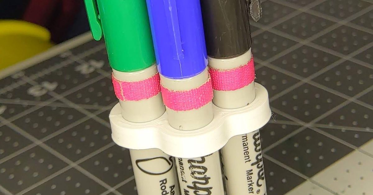 4way Sharpie Holder by Strawlrus Download free STL model