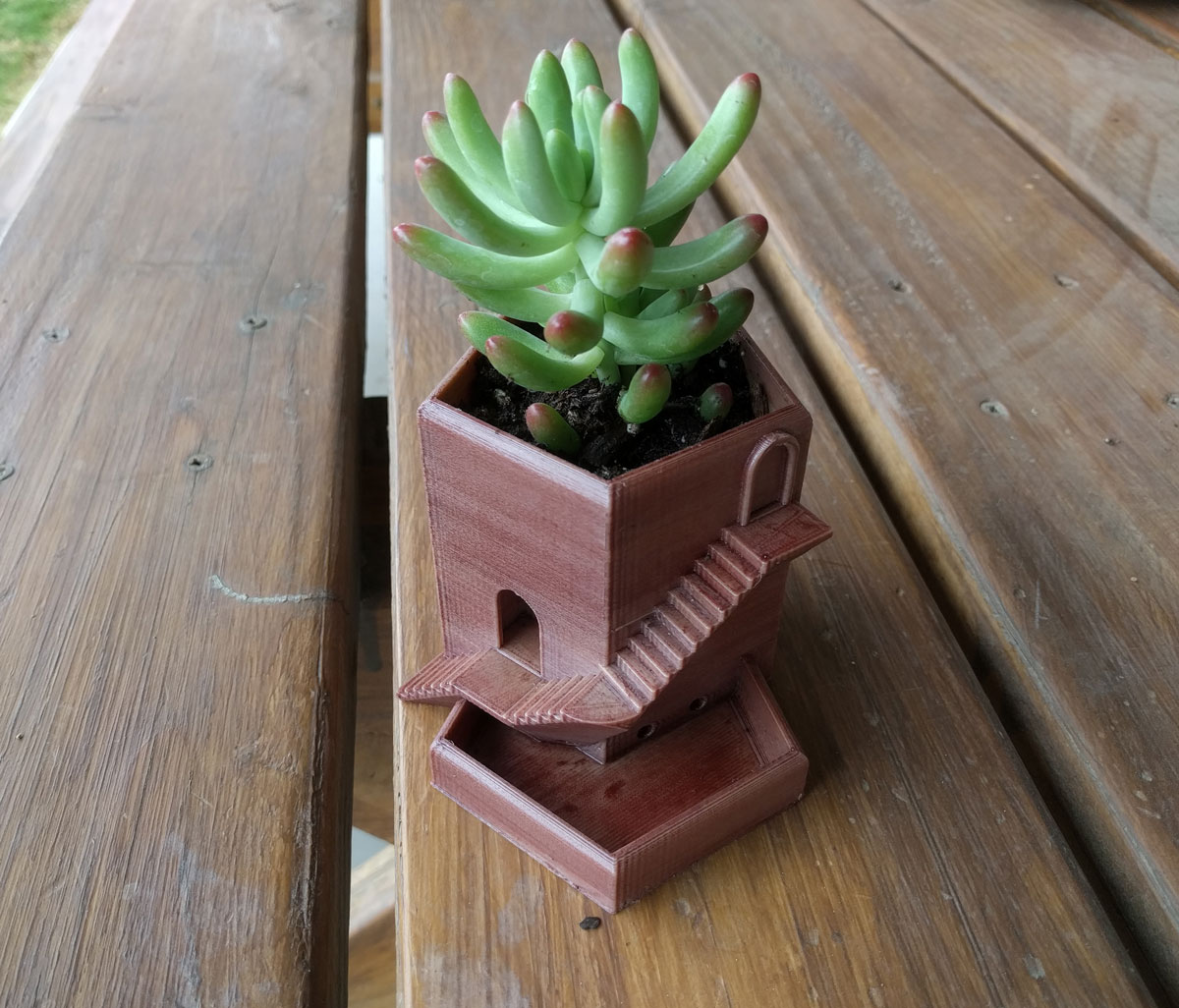 Miniatura 4 do modelo 3D Tower Planter Pot
