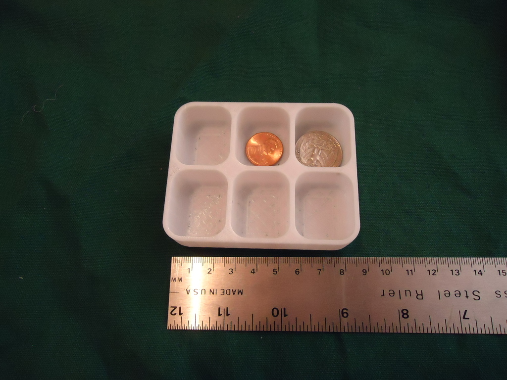 Miniatura 4 do modelo 3D Small Bead Sorting Tray