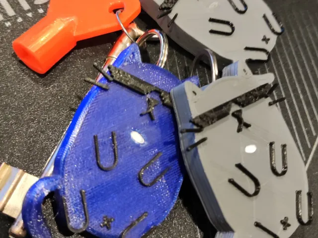 Rusty "Deal with it" keychain