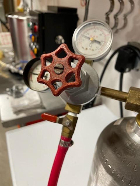 Knob for hex nut on CO2 regulator 9/16 or 14.3mm
