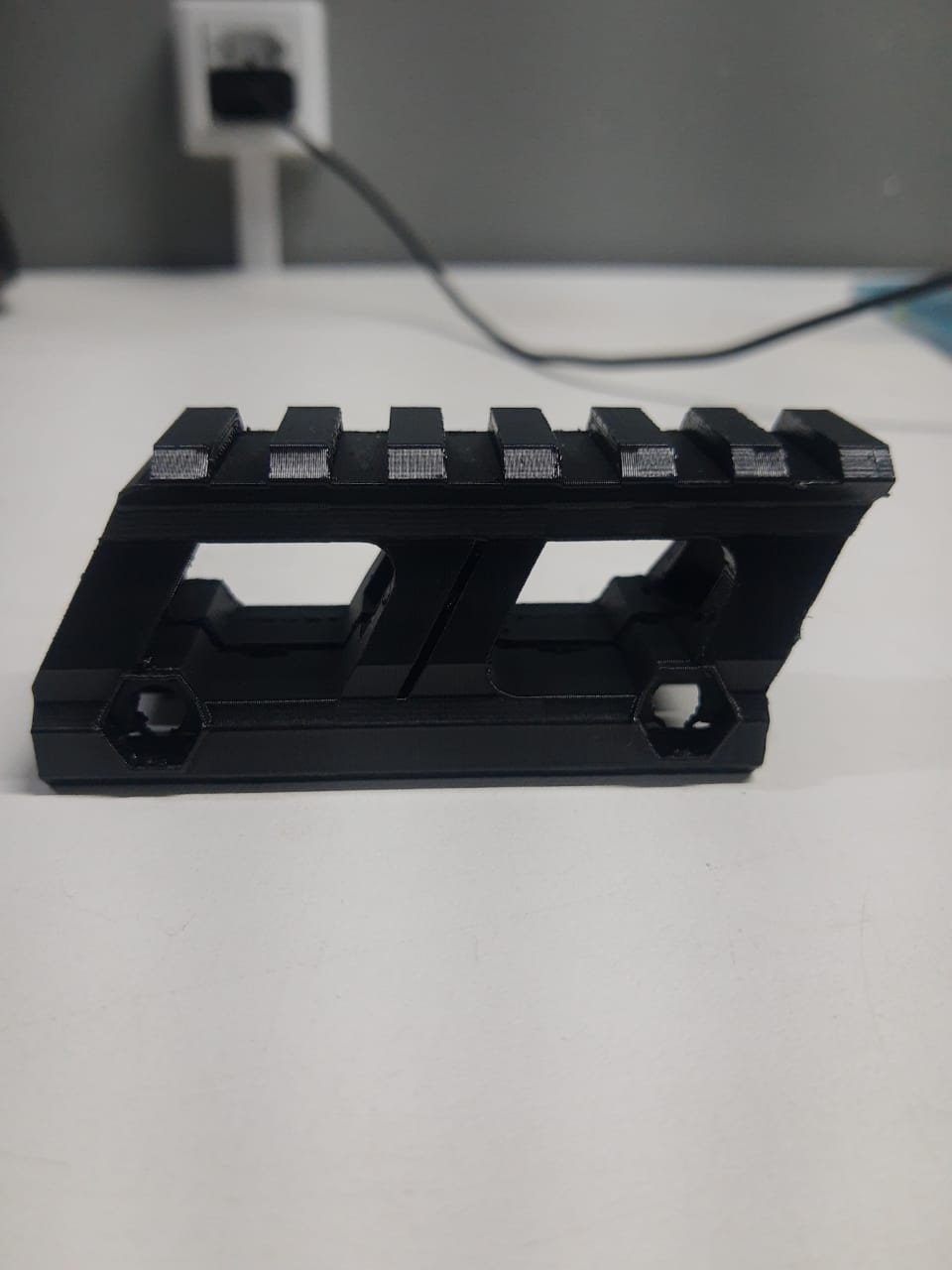 Picatinny Rail Riser 20mm with M5/M3 Slot