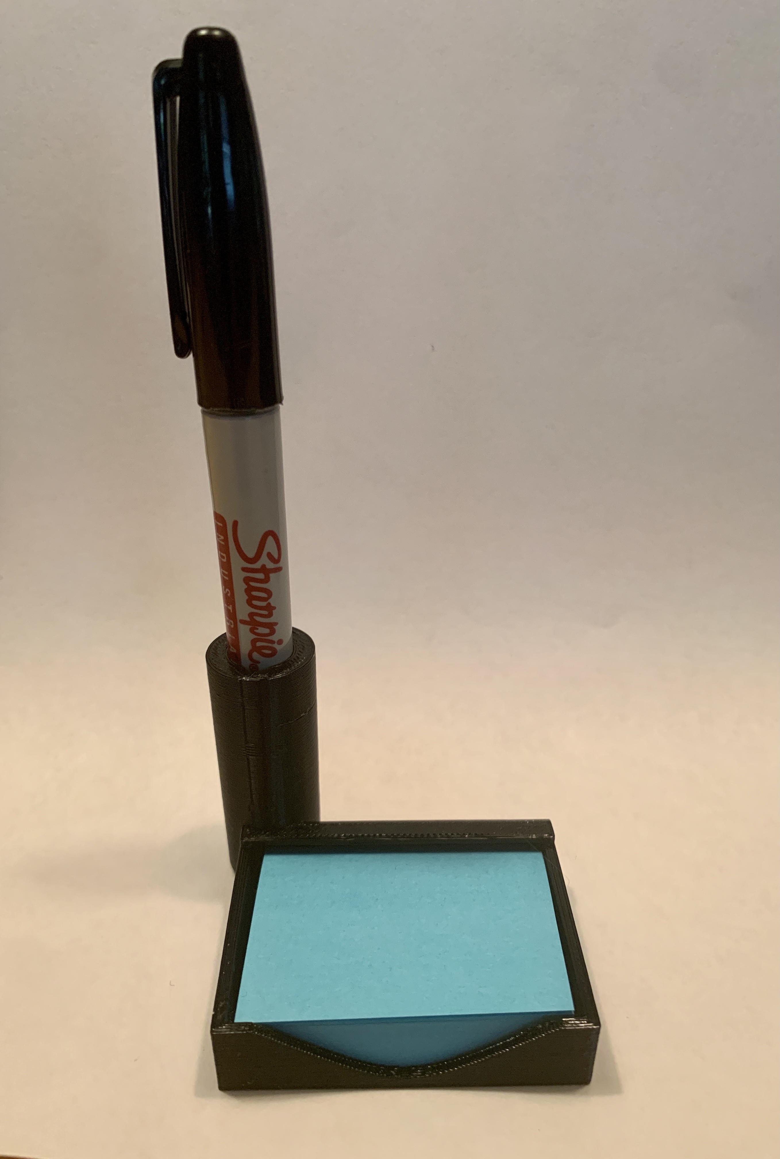 Simple Sharpie and Sticky Pad Stand