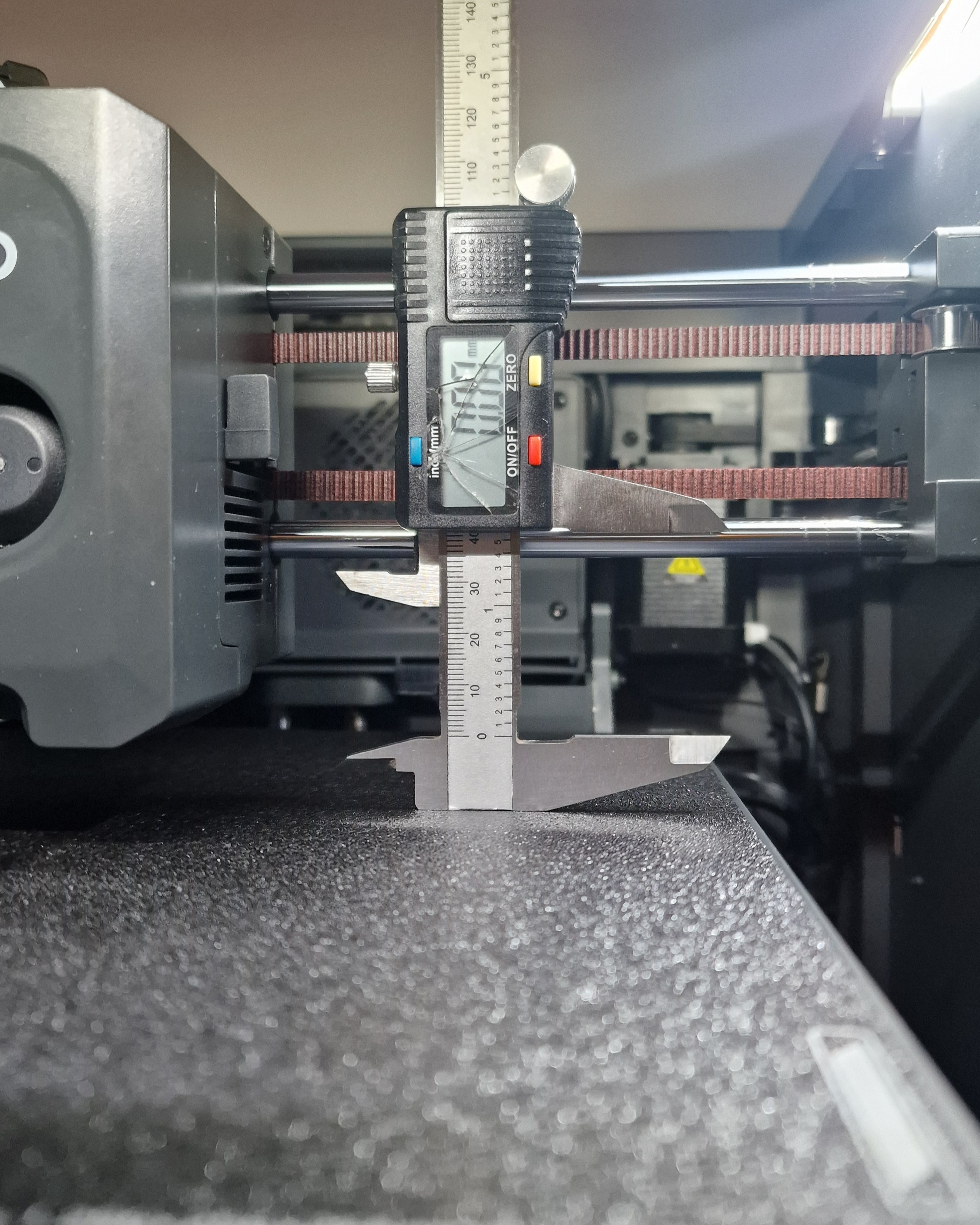 Elegoo Centauri Carbon - Bed leveling bracket for caliper