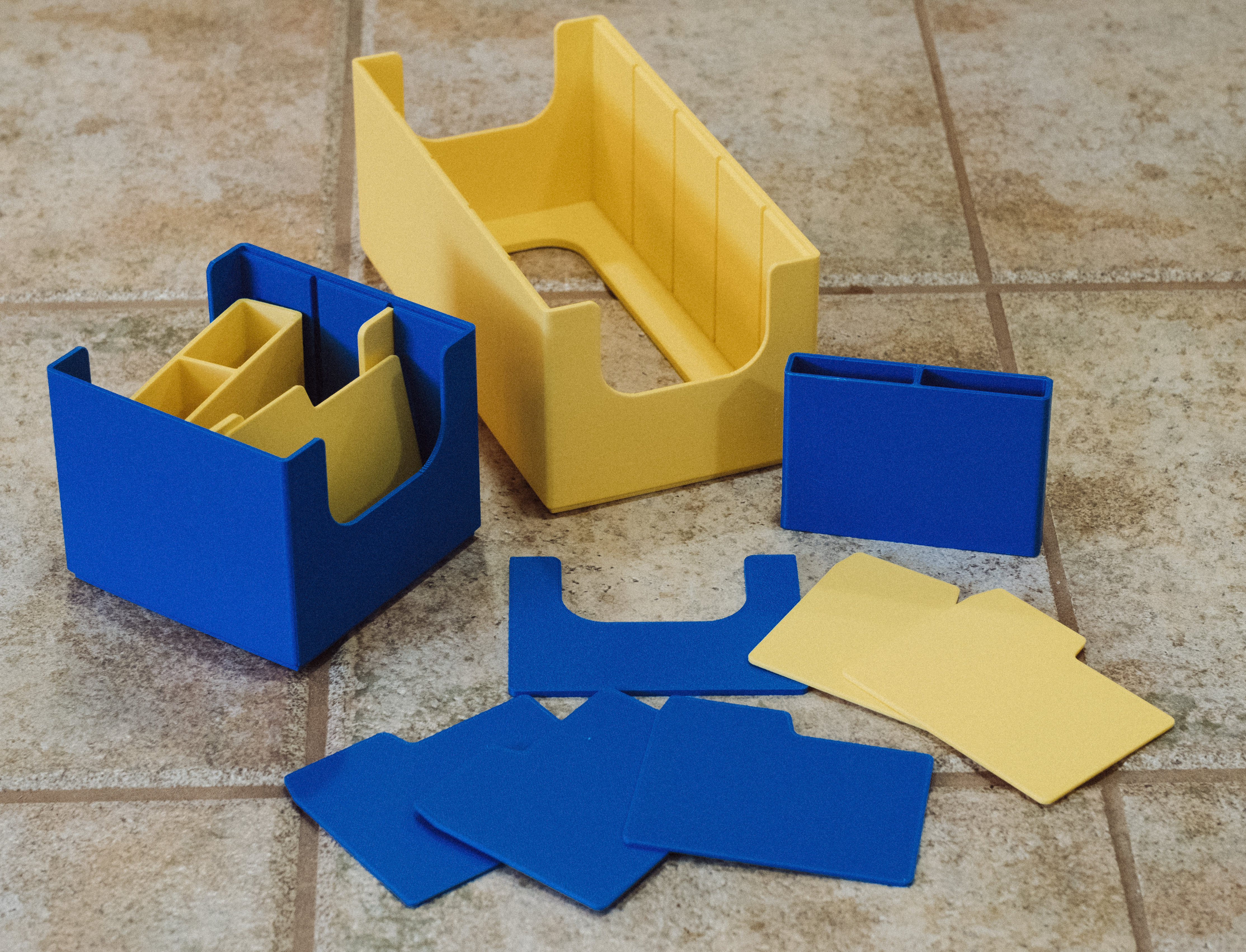 Miniatura 2 do modelo 3D Stackable playing card boxes