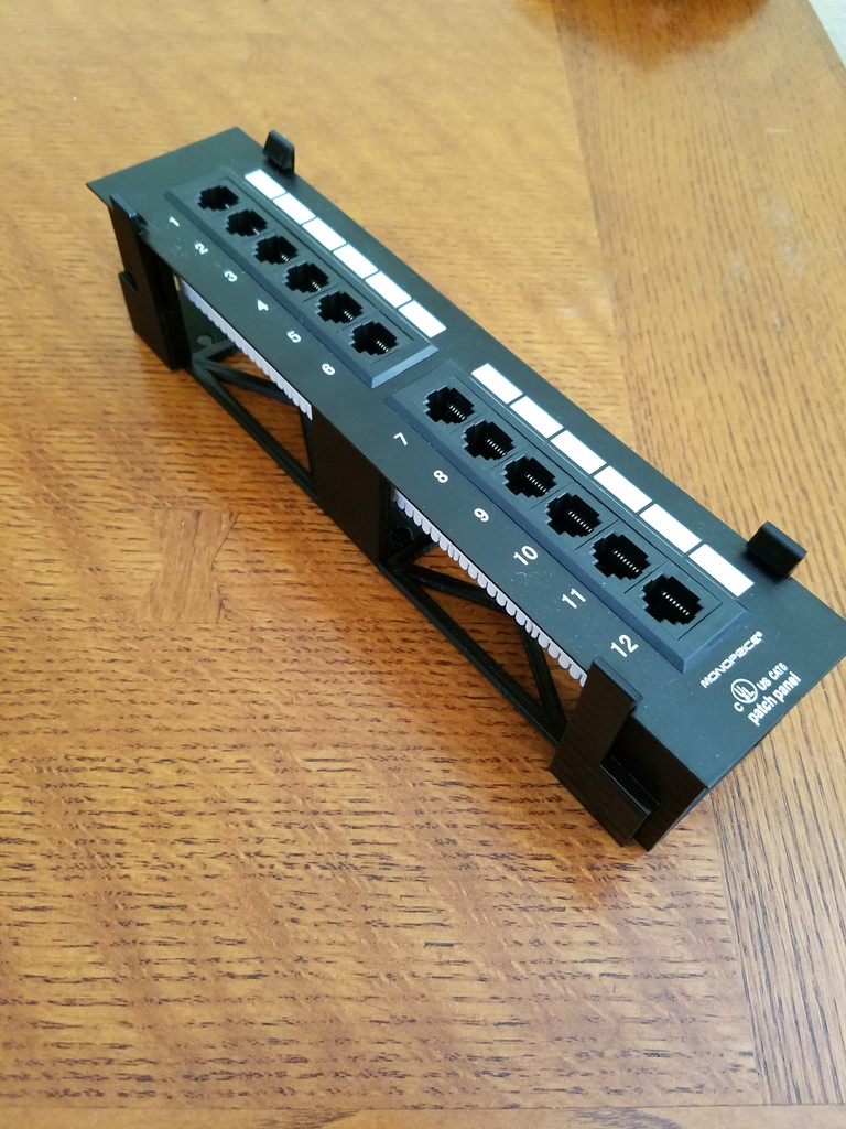 Miniatura 3 do modelo 3D 12-Port Patch Panel Bracket