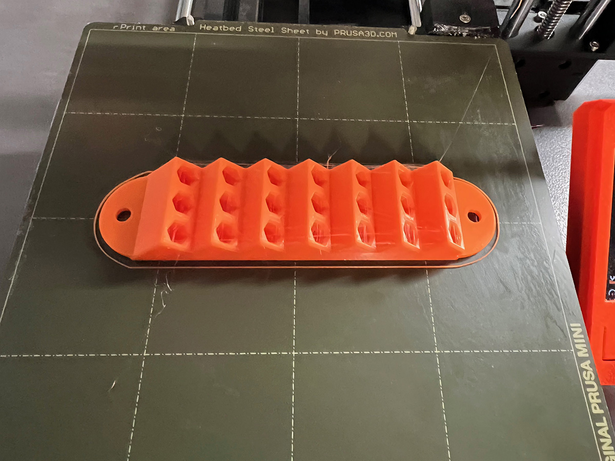 Miniatura 2 do modelo 3D Hex bit holder (wall mount)