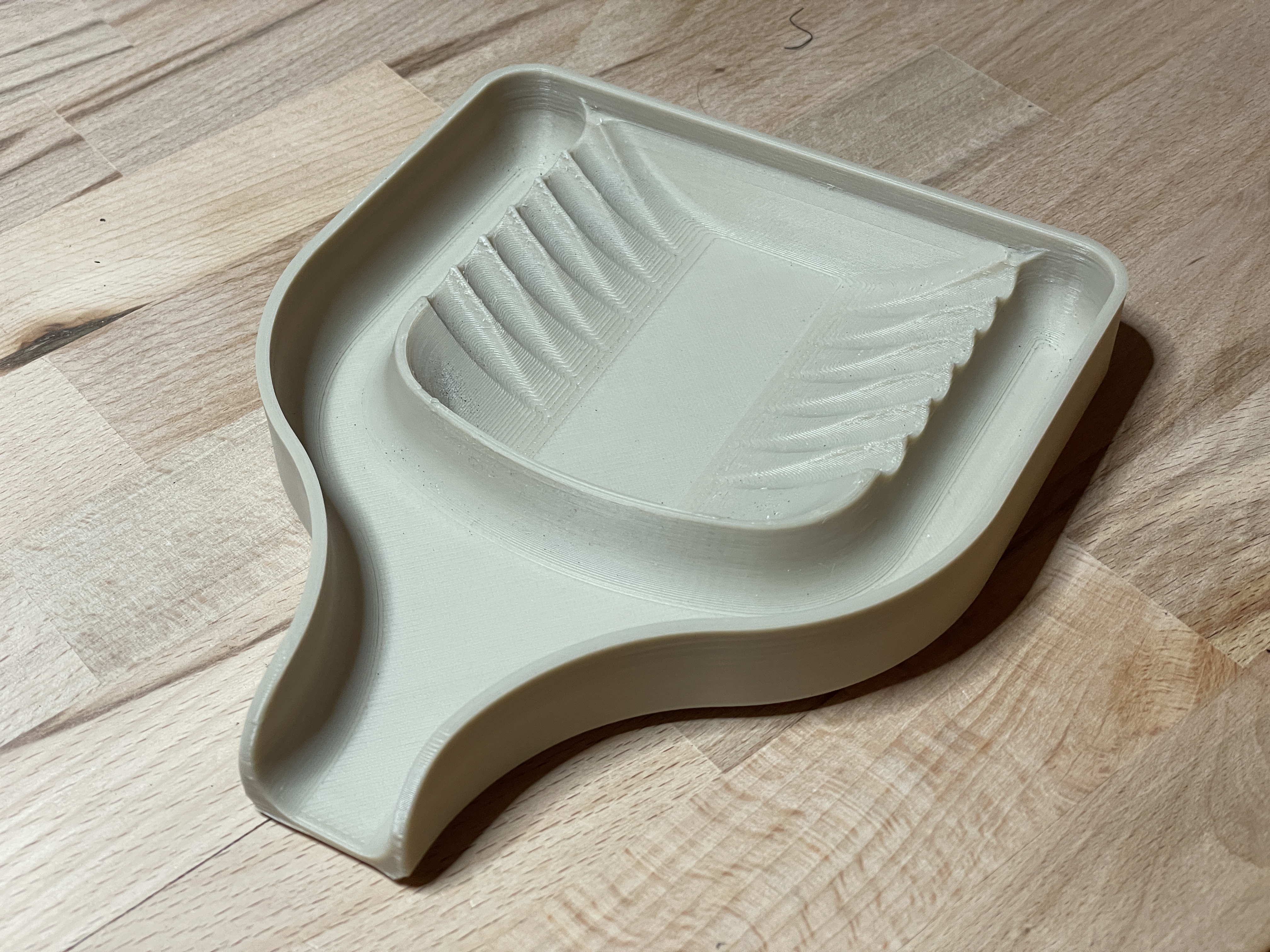 Miniatura 2 do modelo 3D Multi-sort. A sorting tray