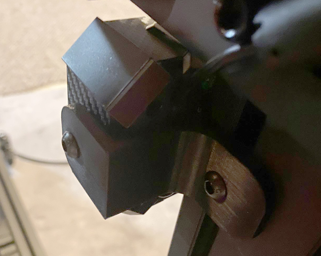 Miniatura 7 do modelo 3D Fanatec E-stop button offset side mount