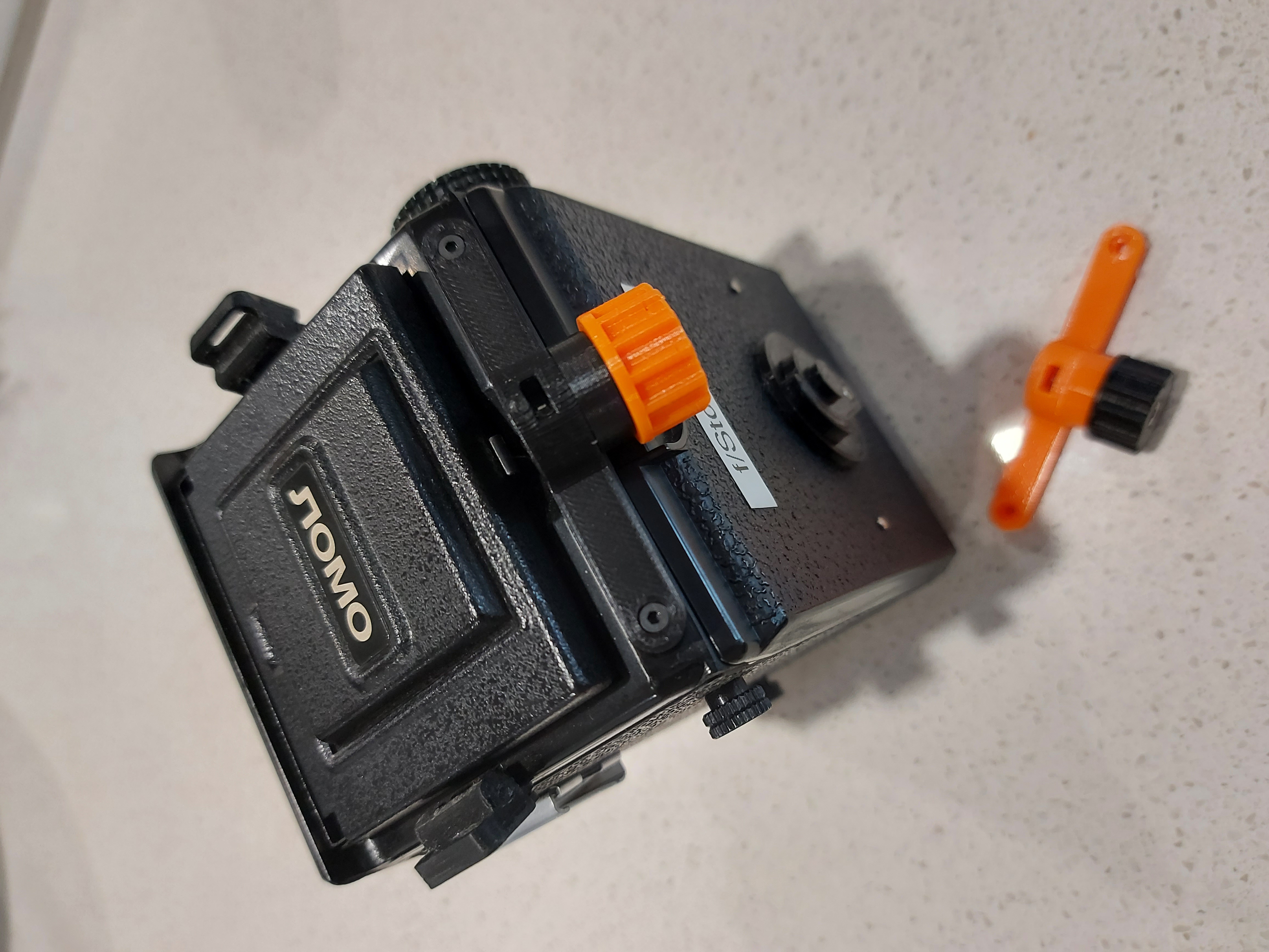 Lubitel 166B Camera Secure Film Door Catch