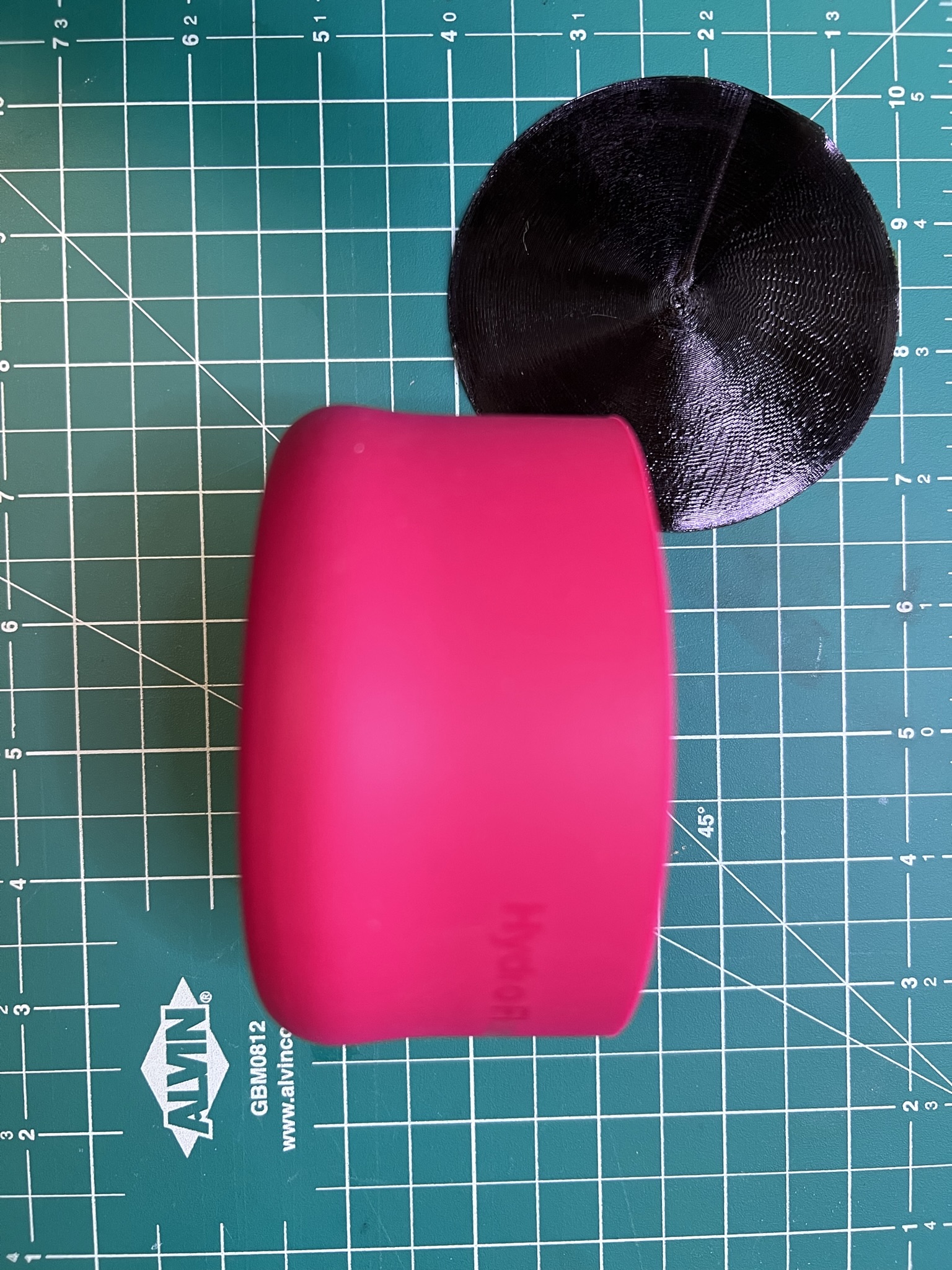 Hydro Flask AirTag Holder – SoCal3D