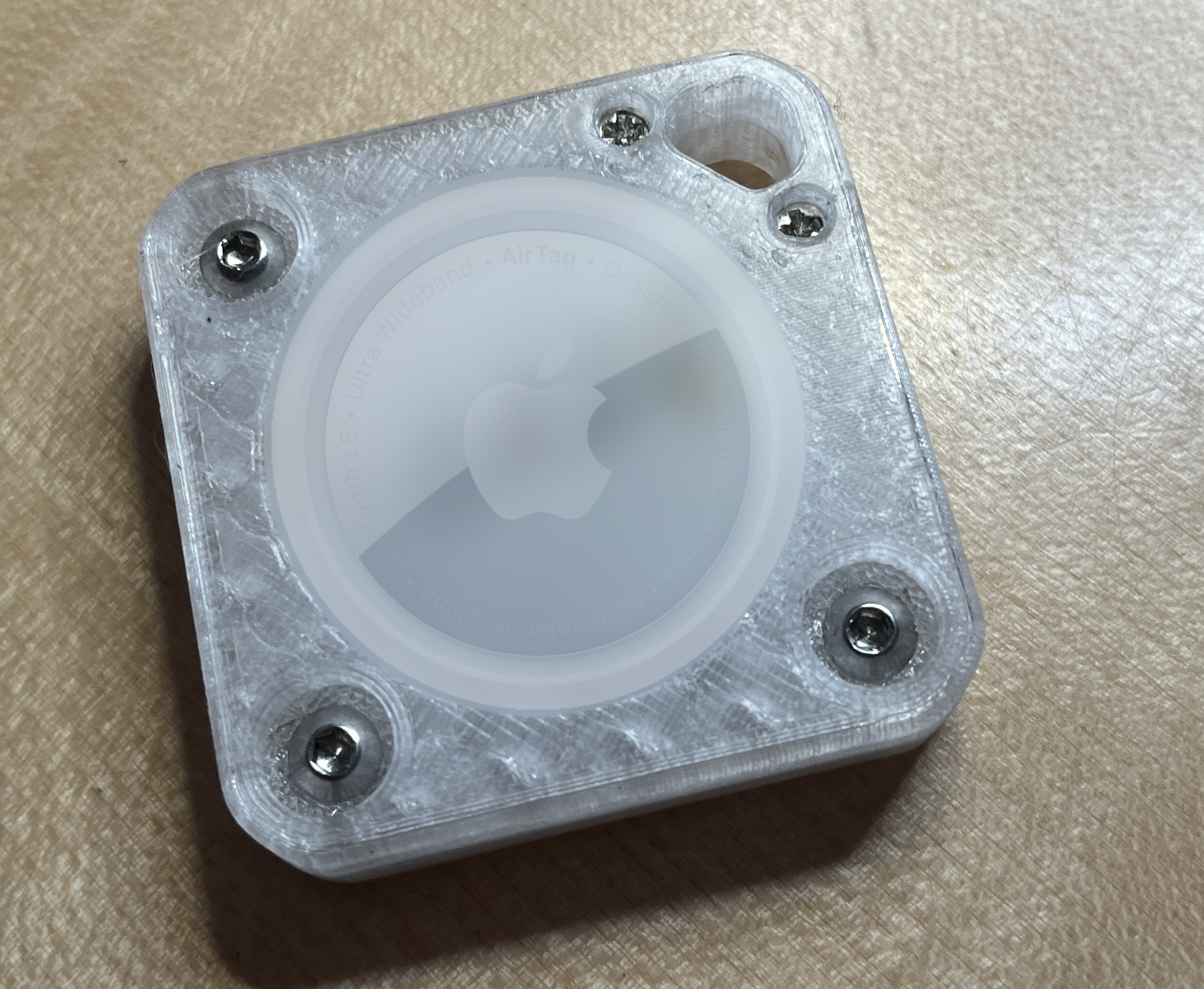 Simple,  but rugged Airtag holder for Suitcase, Keyring (spill protect, but not perfect watertight), Version 2