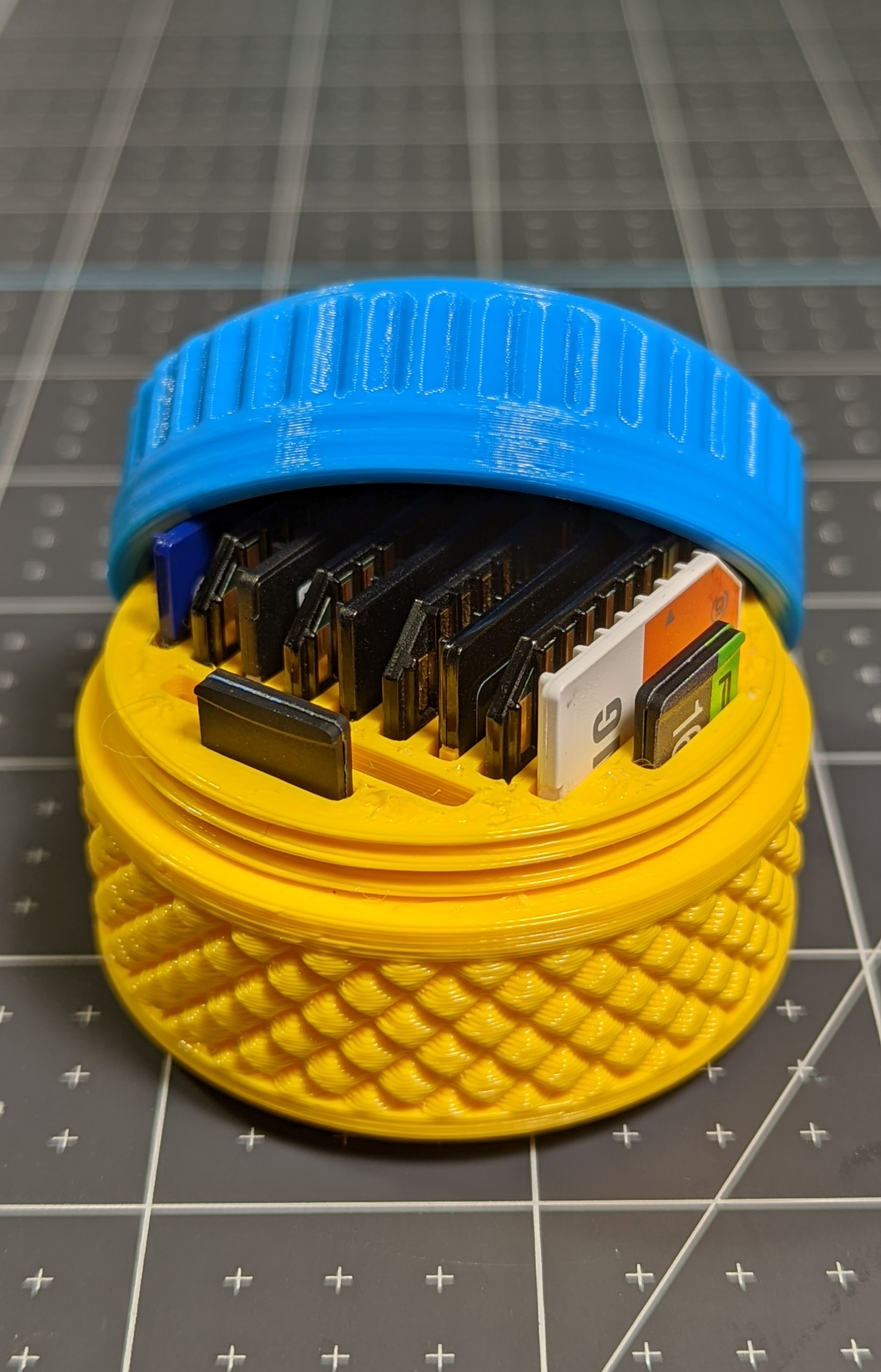 Efficient SD Card Case (Hold 11 SD cards + 8 Micro SD Under 50g