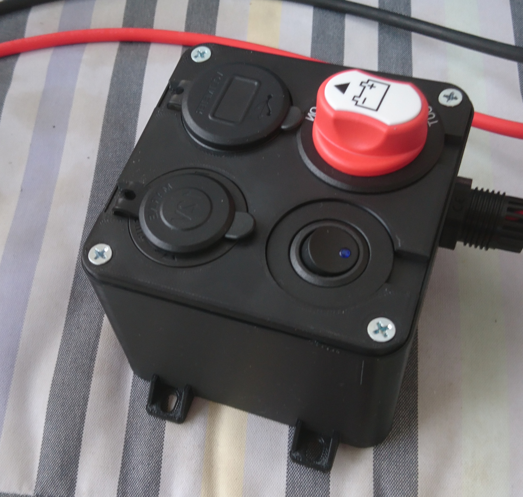 2x2 car socket panel with box