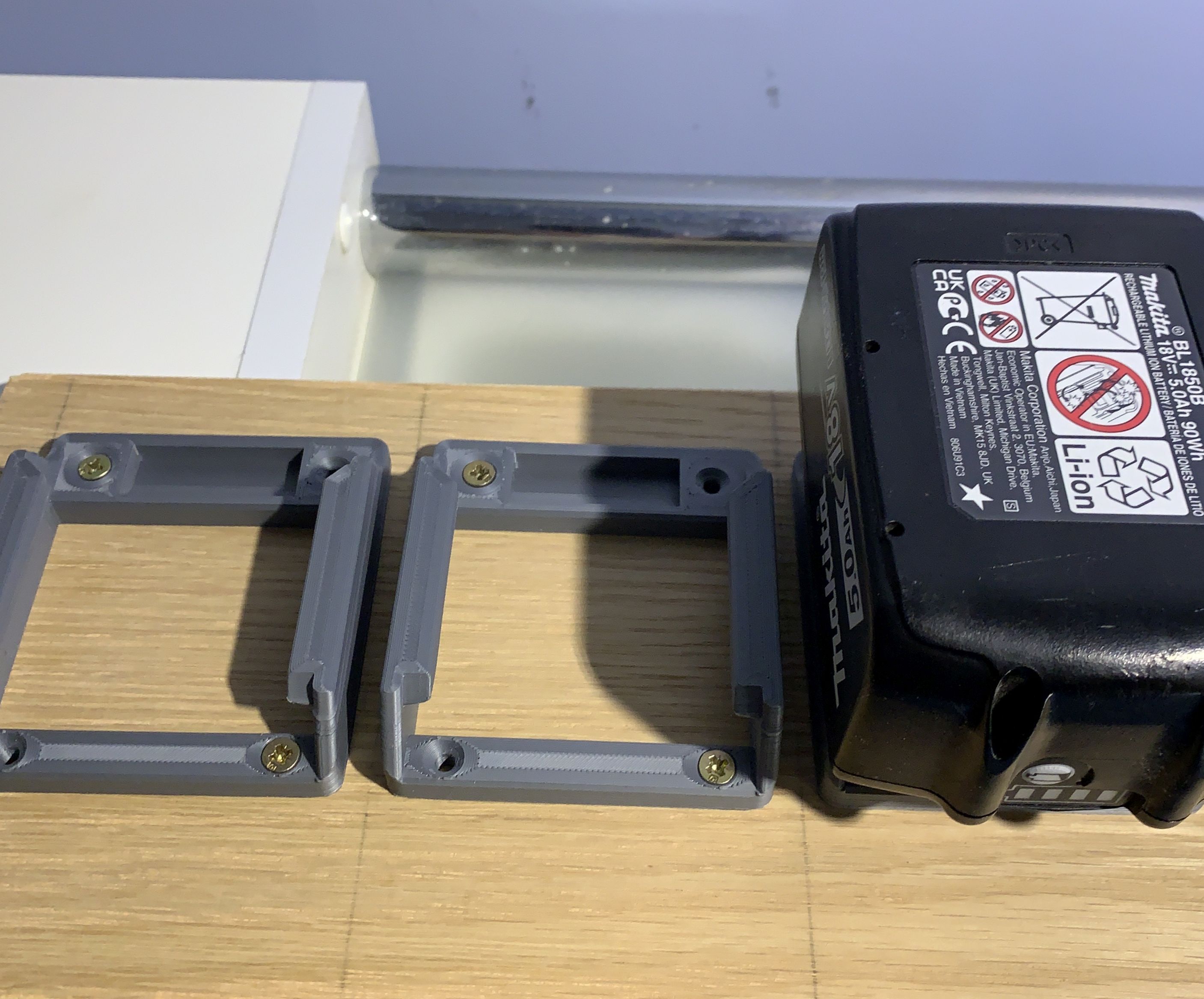 Battery Mount for Makita LXT 18V Batteries