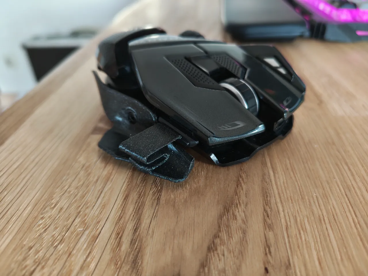 MadCatz M.M.O. 7+ pinky rest (with optional shift button mod) by