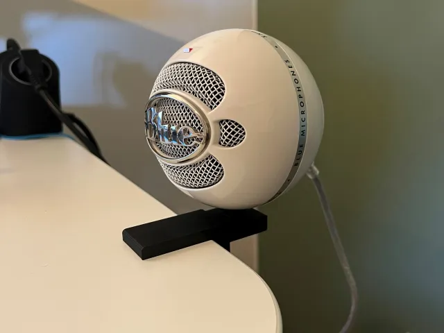 Microphone desk mount