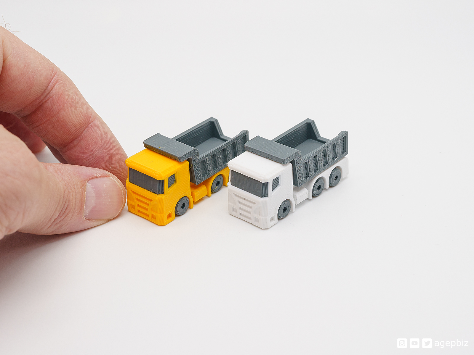 Dual Color Print-in-Place and Articulated Dump Truck