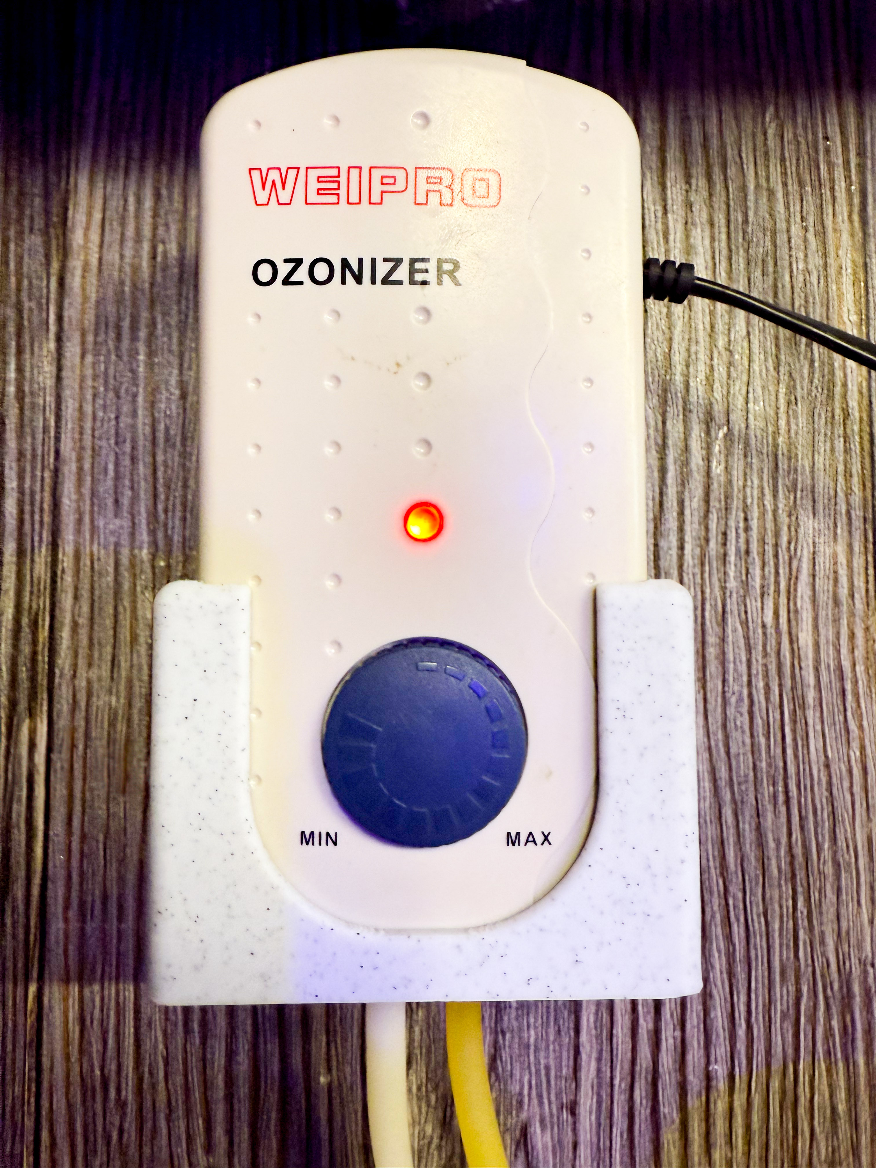 WEIPRO - REEF OZONE GENERATOR WALL BRACKET