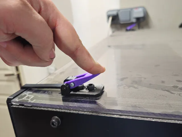 4mm mod of RatRig V-Core 4 Panel Latching Clamps