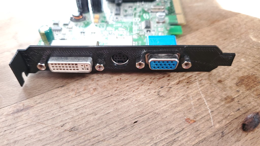 ATI Radeon X1050 Slot Bracket