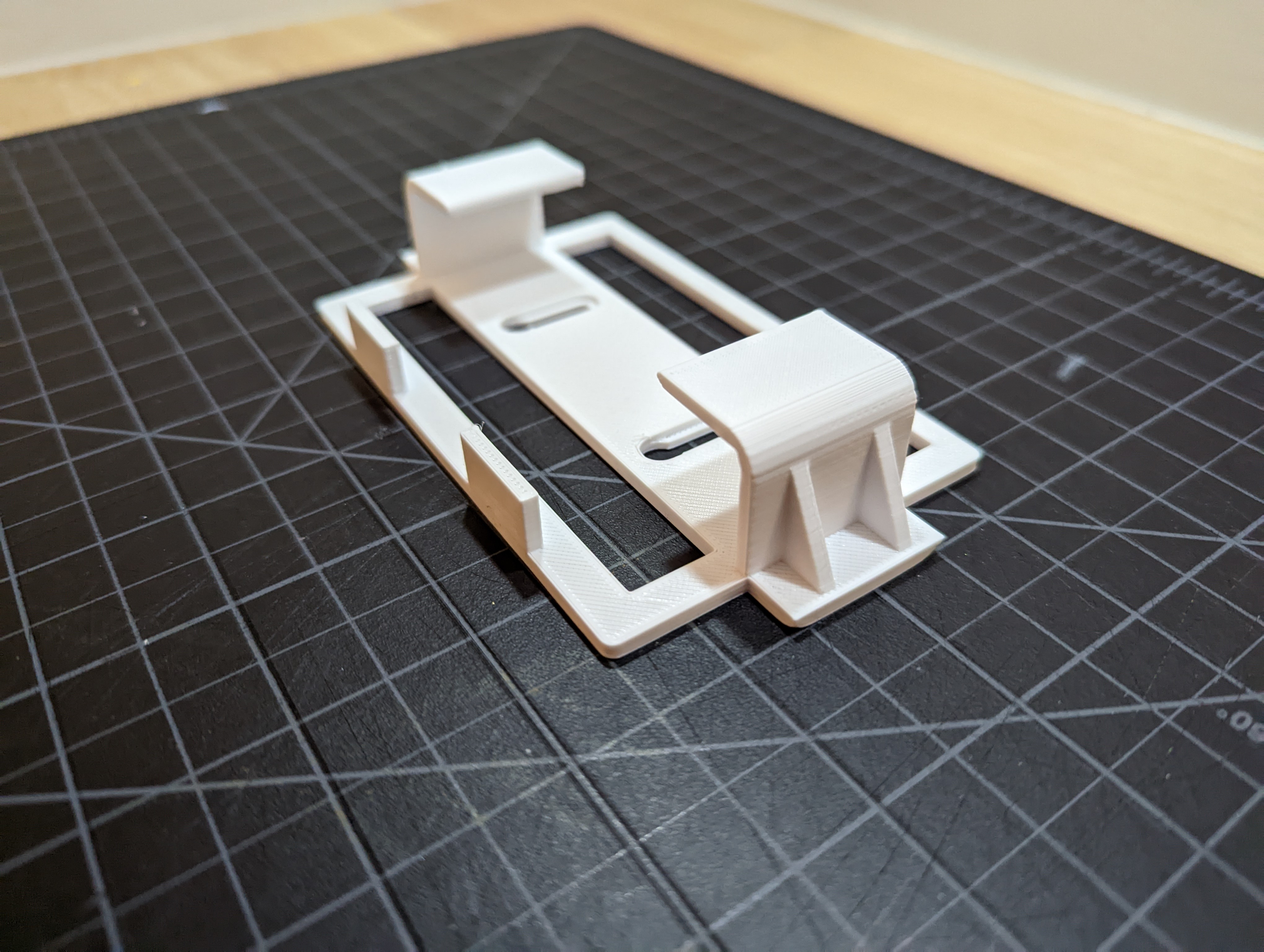 Unifi Flex Mini Wall Mount with Side Supports