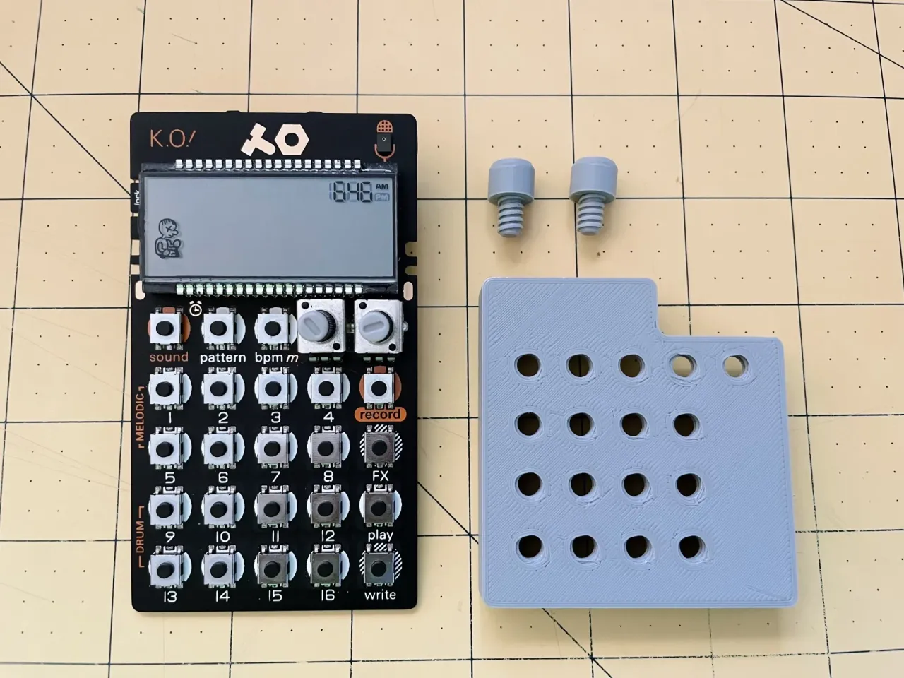 Hands-free recording cover for PO-33 by beepBot! | Download free