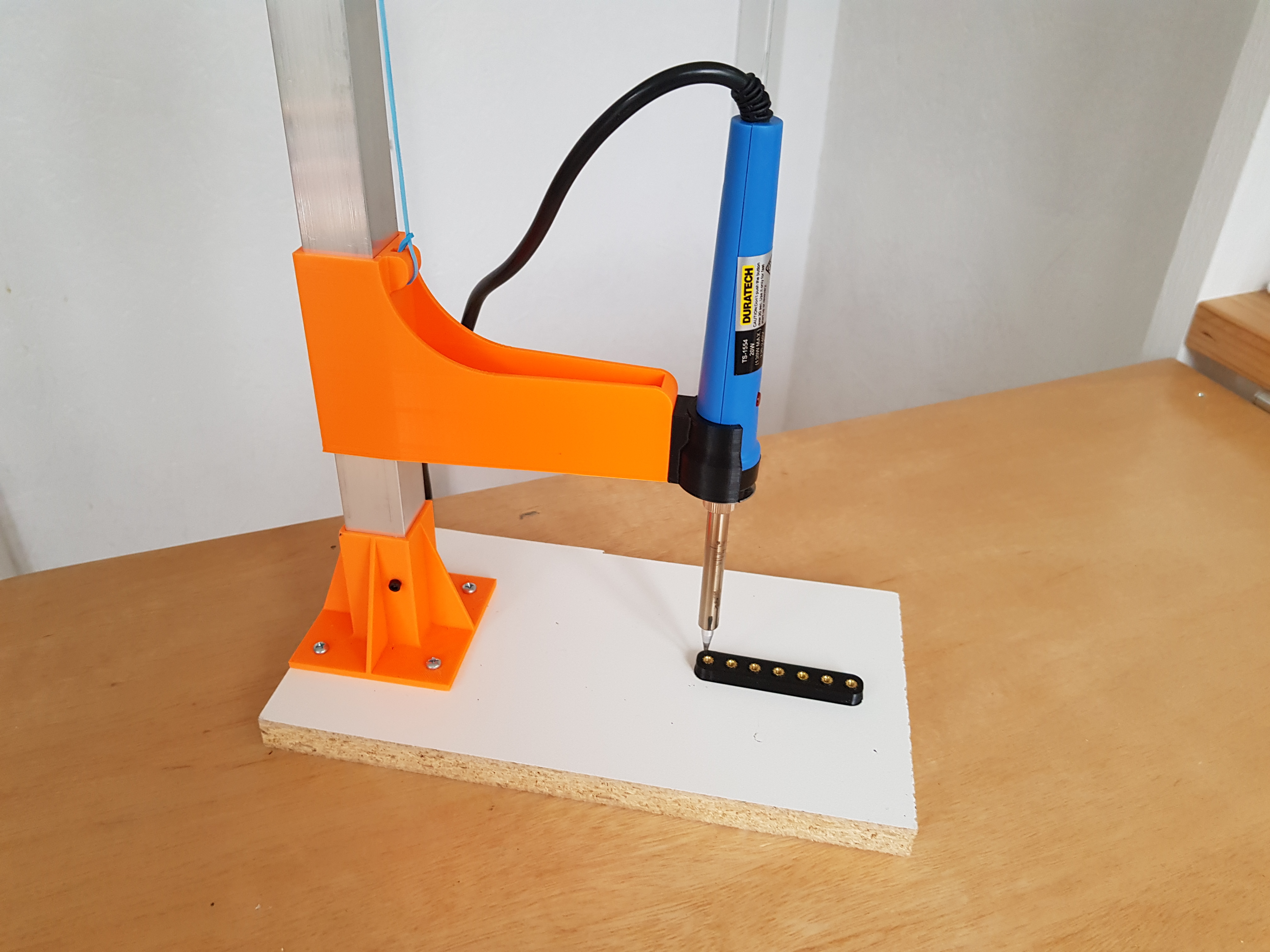 STL file DRILL PRESS HEAT-INSERT ADAPTER 🔩・3D printable model to  download・Cults