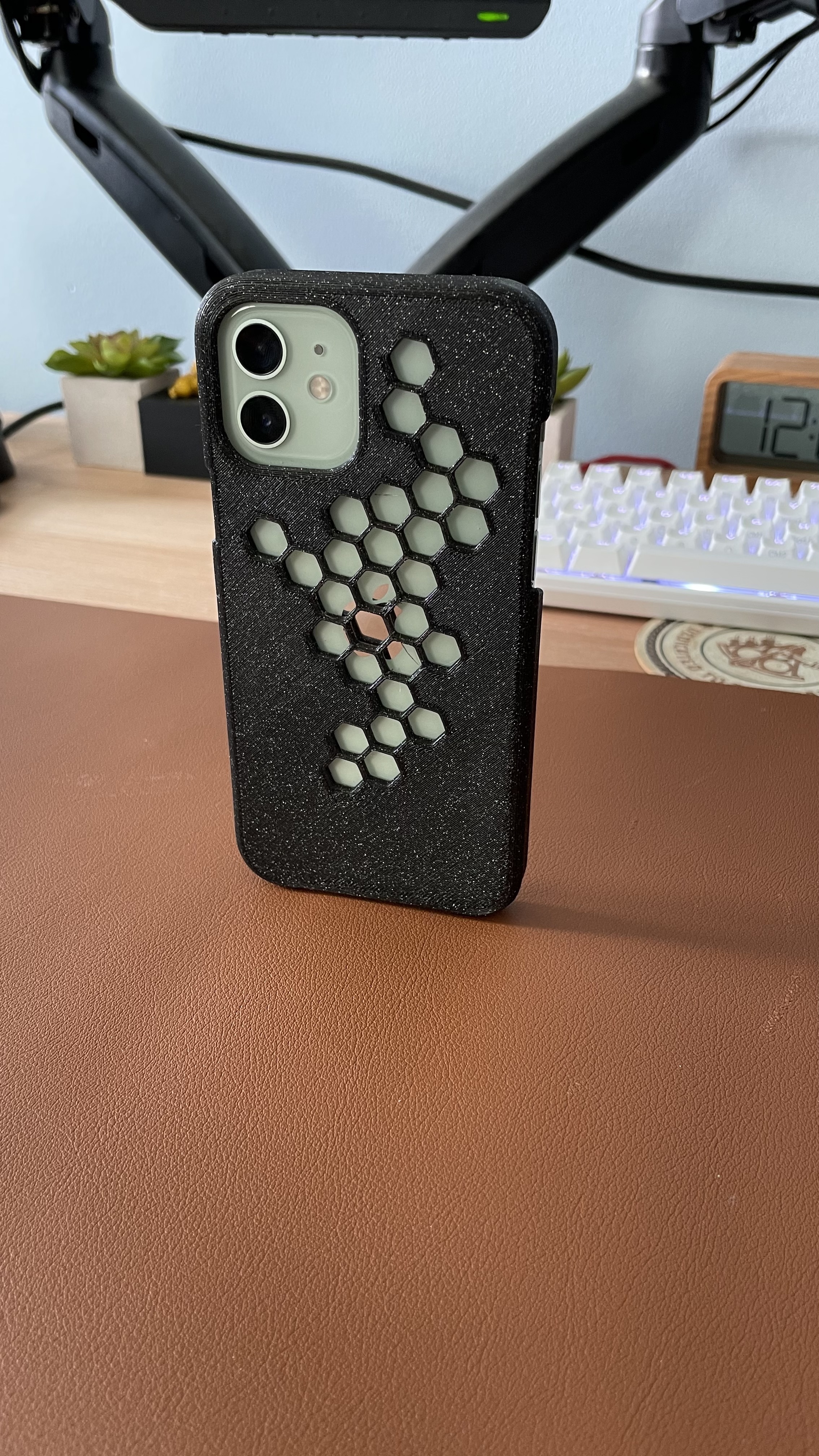 Miniatura 10 do modelo 3D Iphone 12/pro Case with hex Design