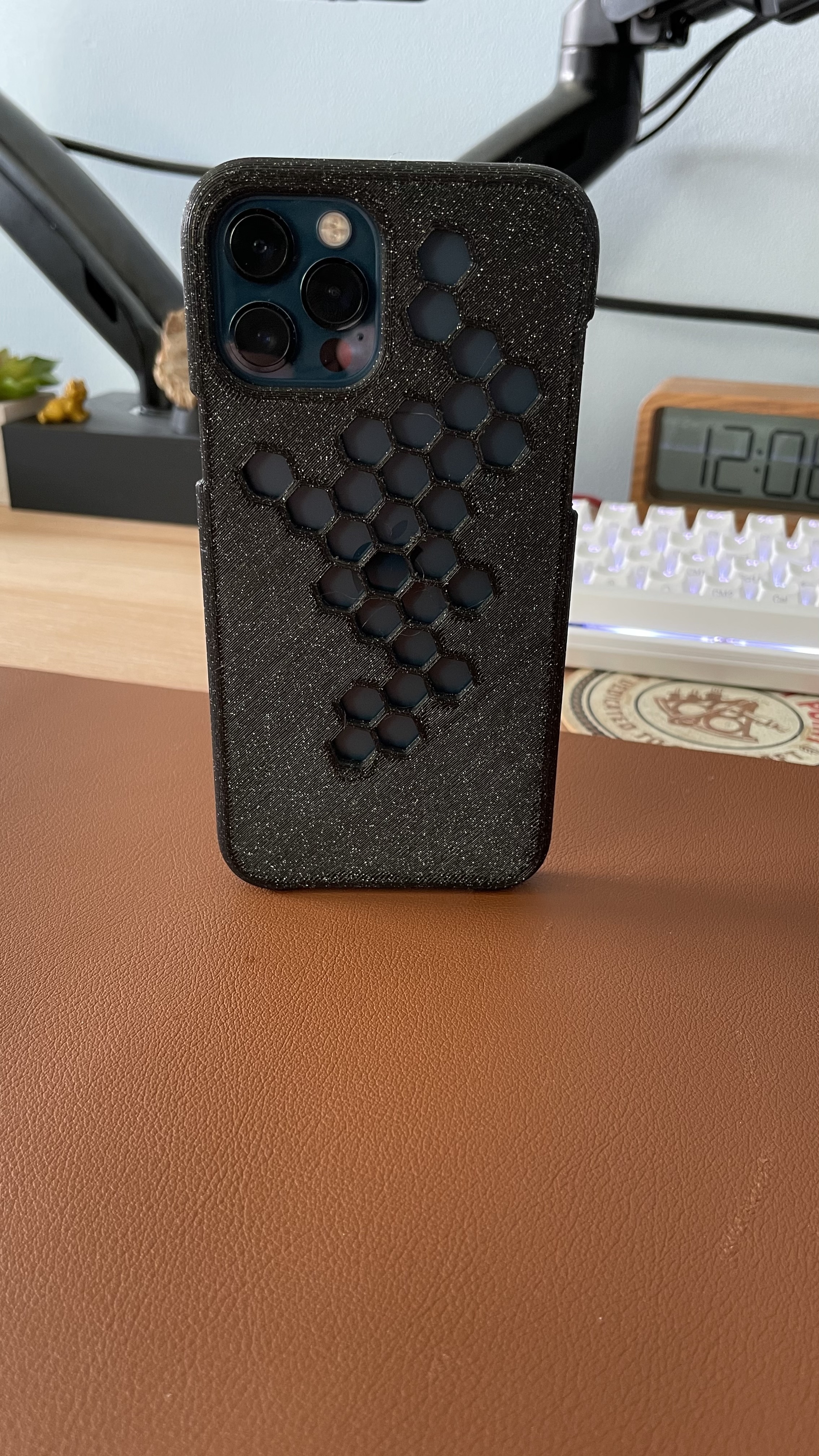 Miniatura 9 do modelo 3D Iphone 12/pro Case with hex Design