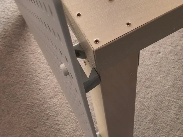 IKEA Skadi slide mount
