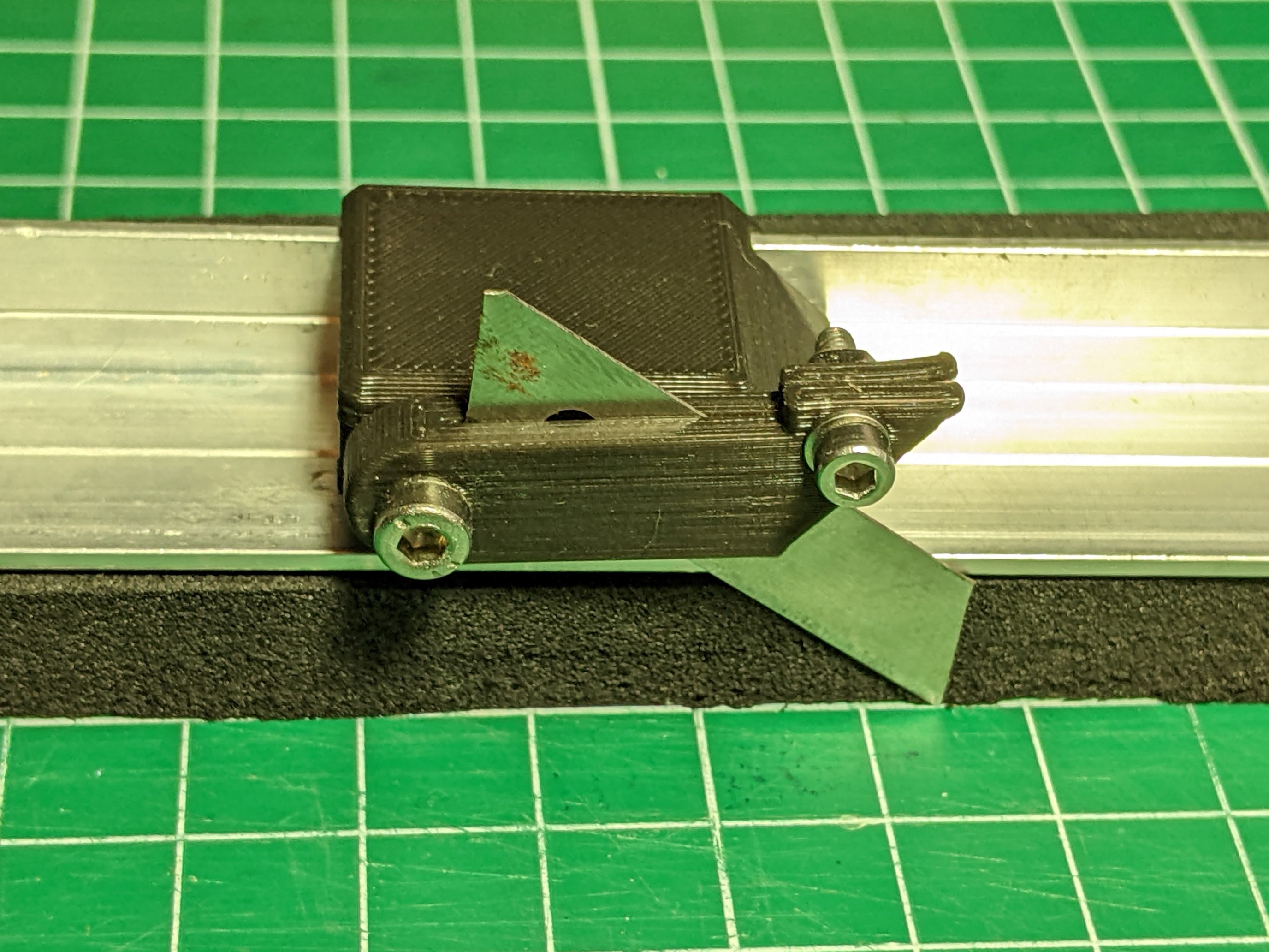 Straight edge cutting guide by steve Download free STL model