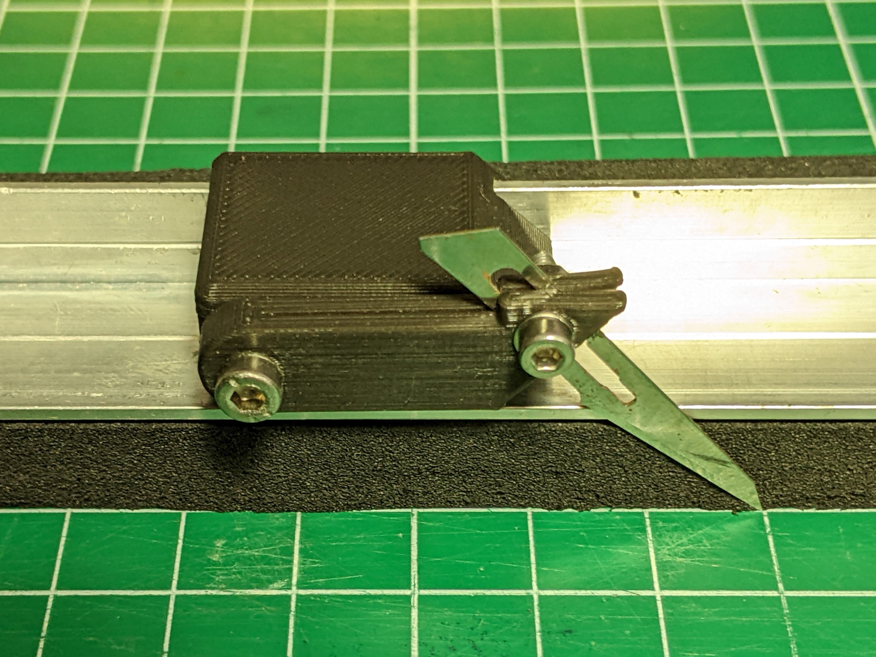 Straight edge cutting guide by steve Download free STL model