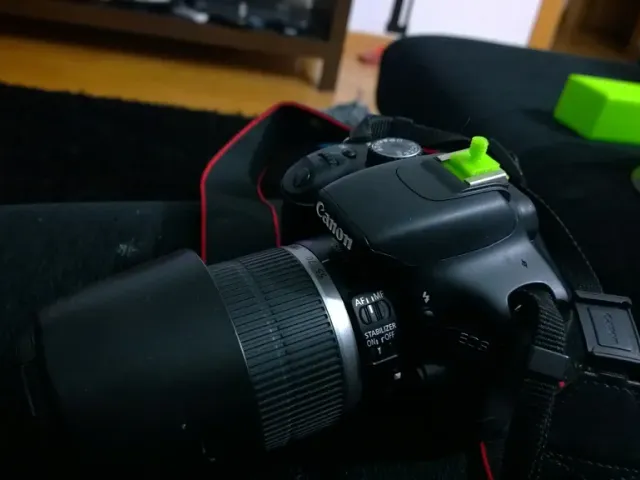Hotshoe 1/4 screw adapter