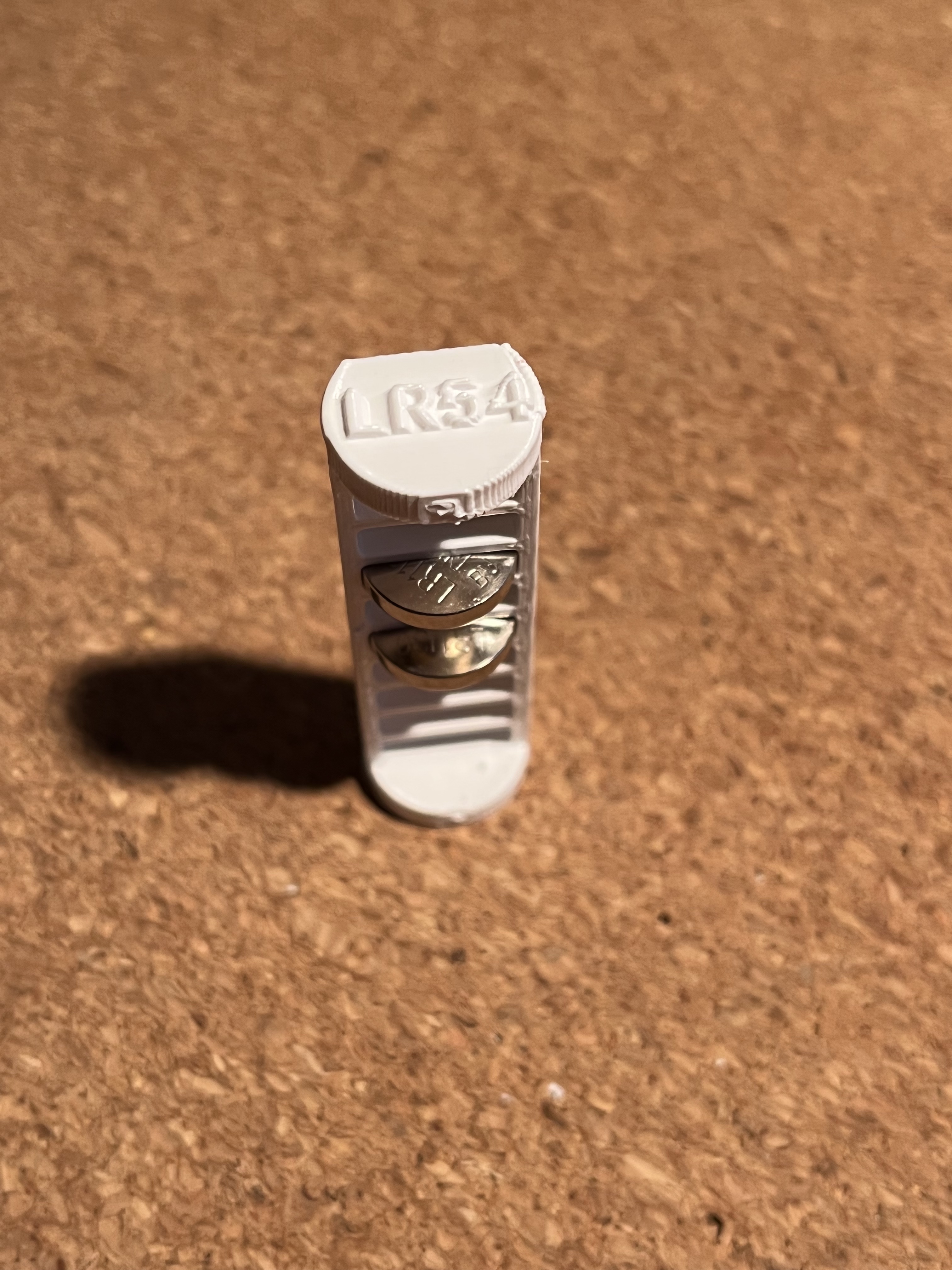 Miniatura 2 do modelo 3D Parametric button cell battery container