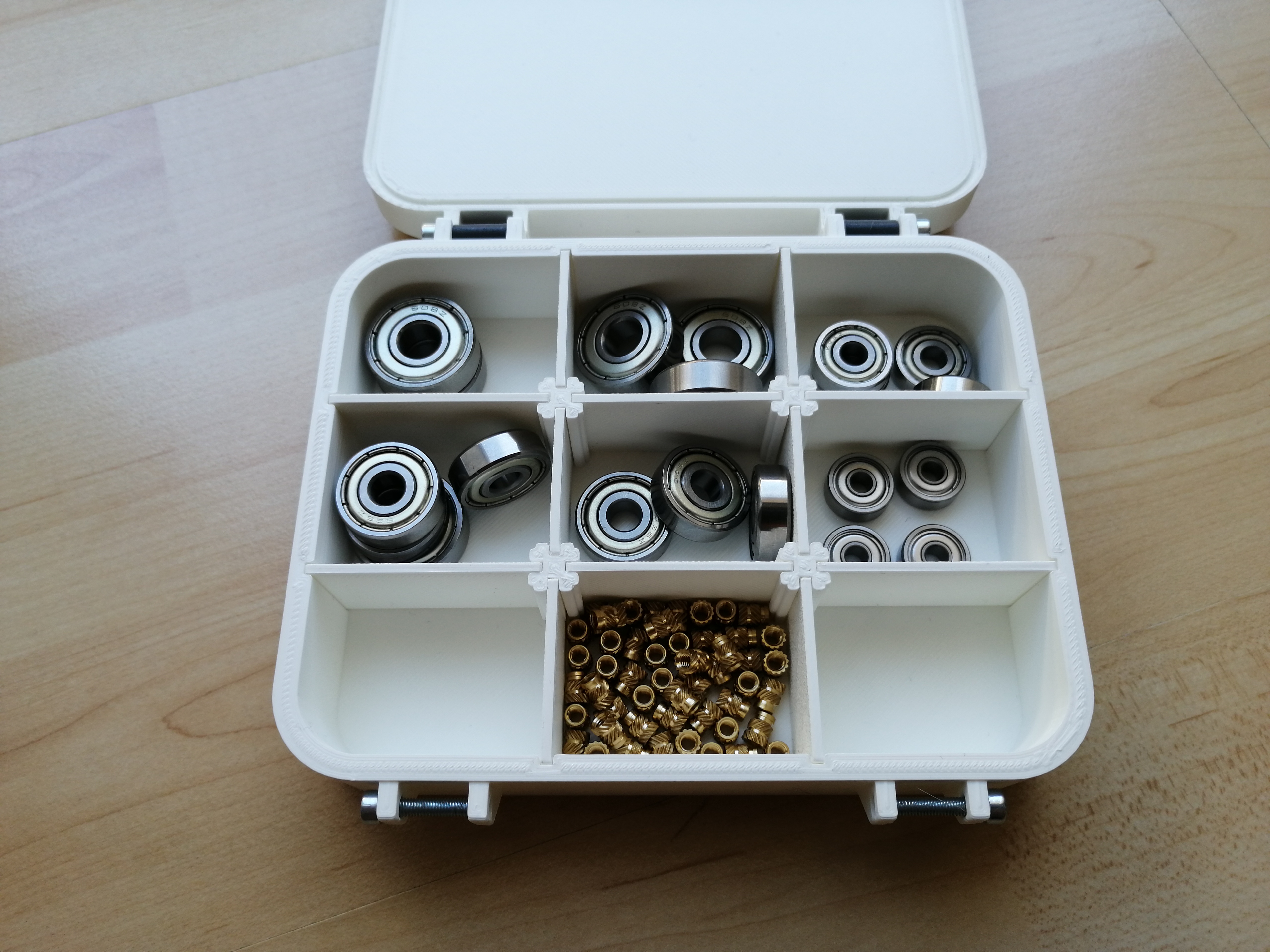 Miniatura 5 do modelo 3D Sorting Box with customizable compartments