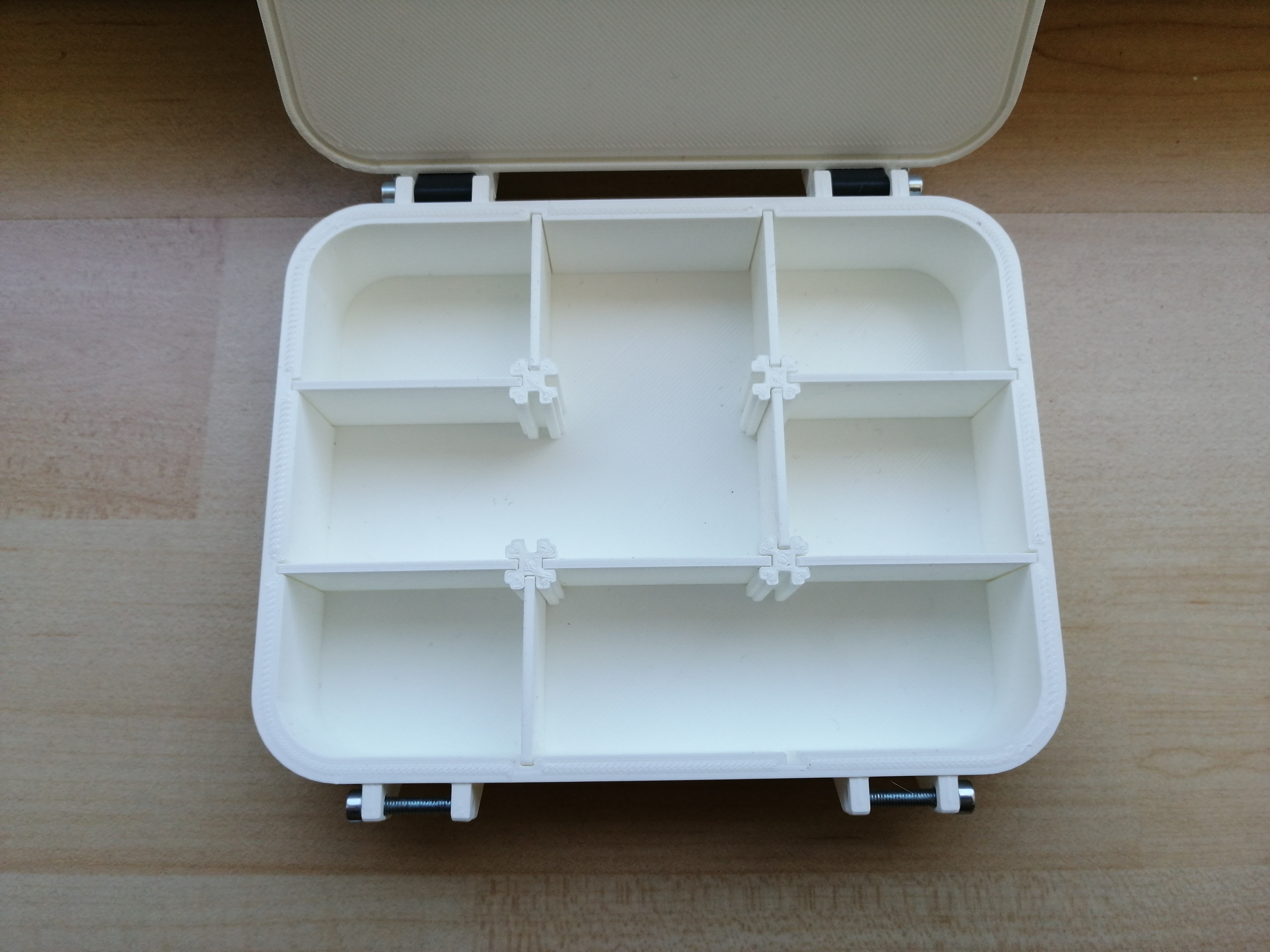 Miniatura 4 do modelo 3D Sorting Box with customizable compartments