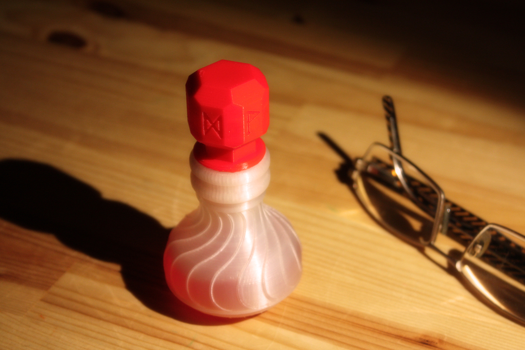 Miniatura 2 do modelo 3D Wizard Potion Bottle