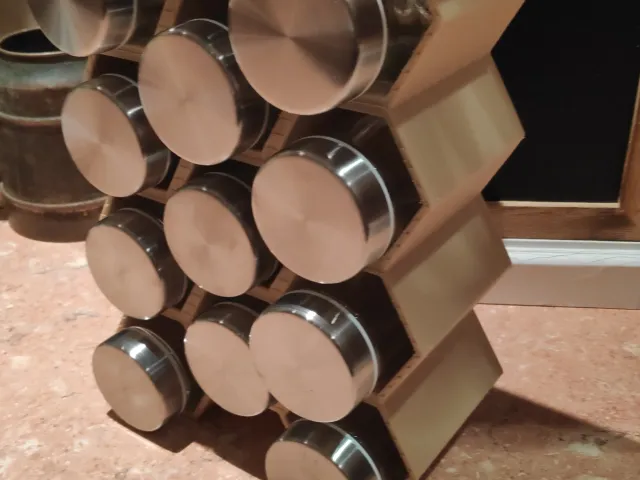 Gewürzregal unter Hängeschrank
