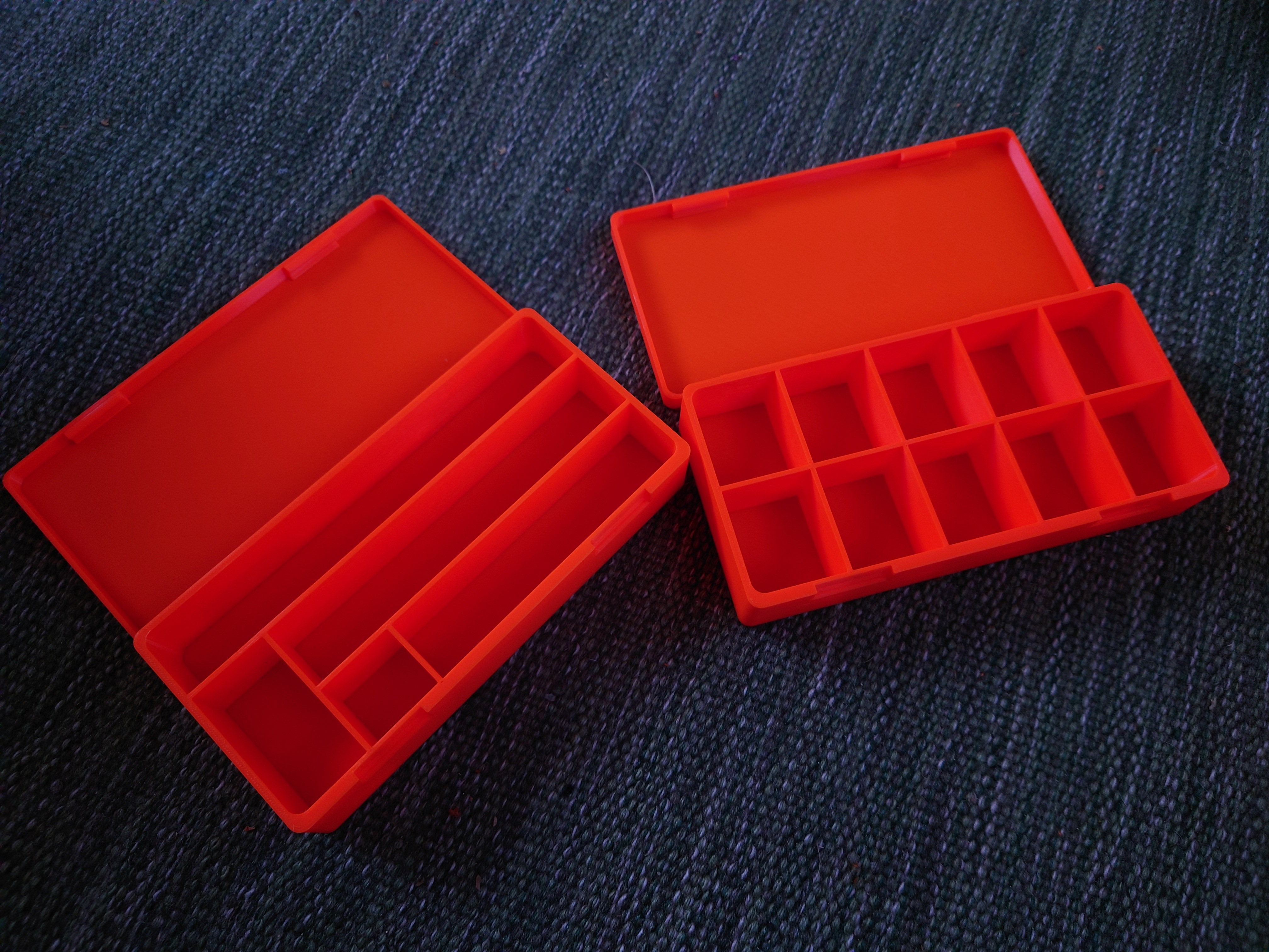 Sealable Box With Many Different Compartments
